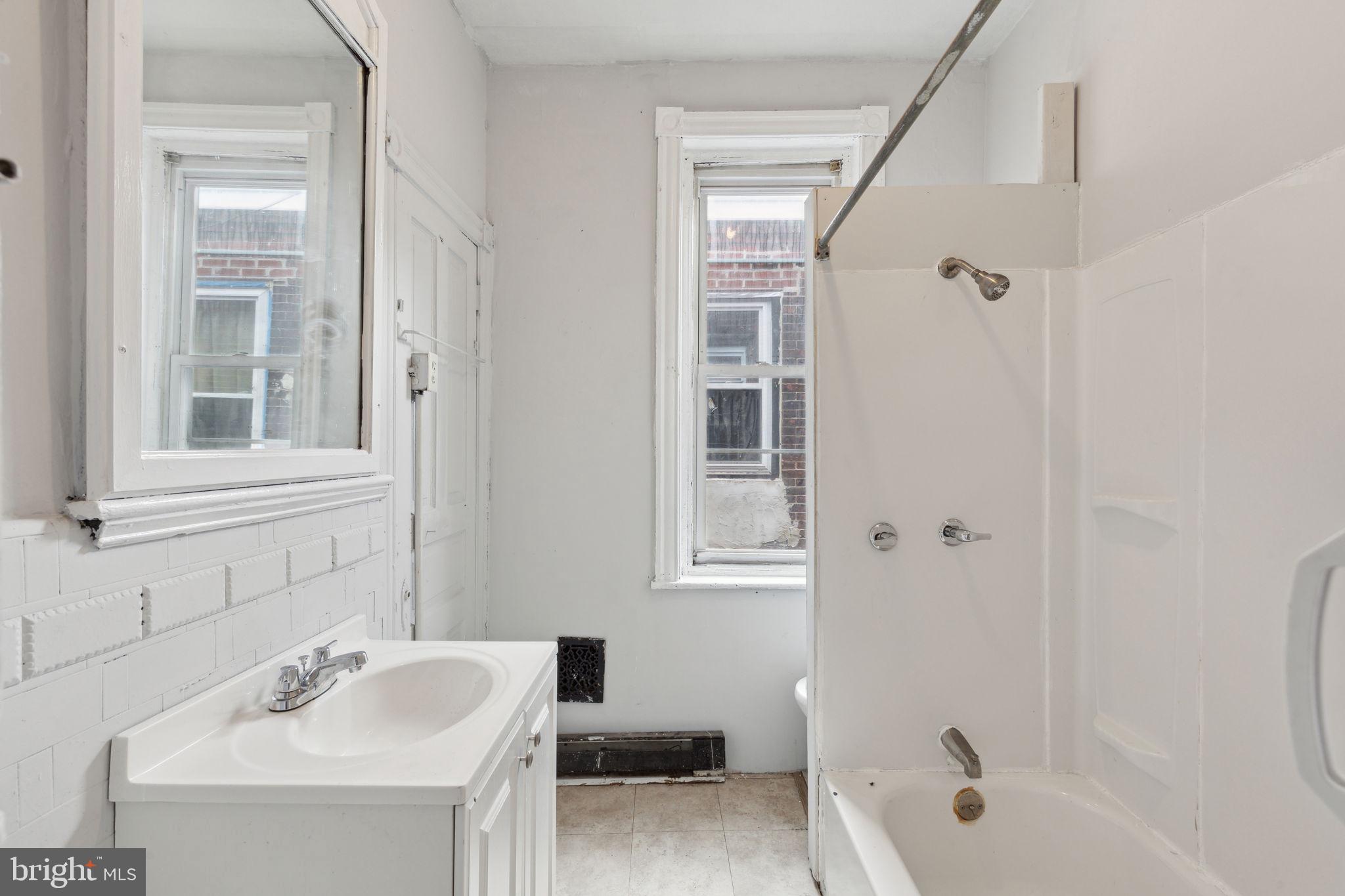 HUNTING PARK - Residential Income