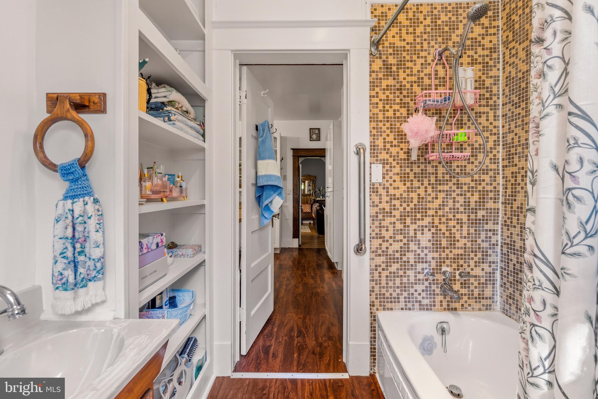 WESTGATE - Residential