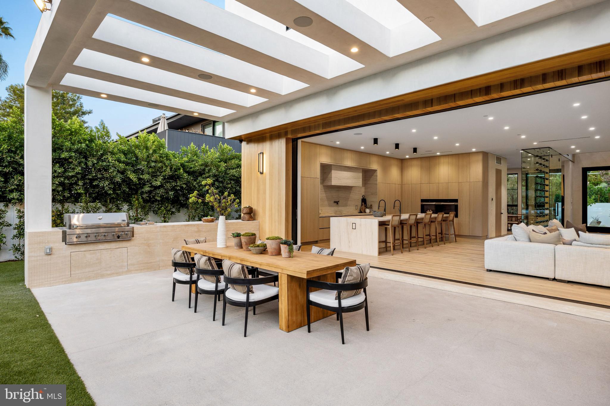 WOODS OF WOODMORE - Residential
