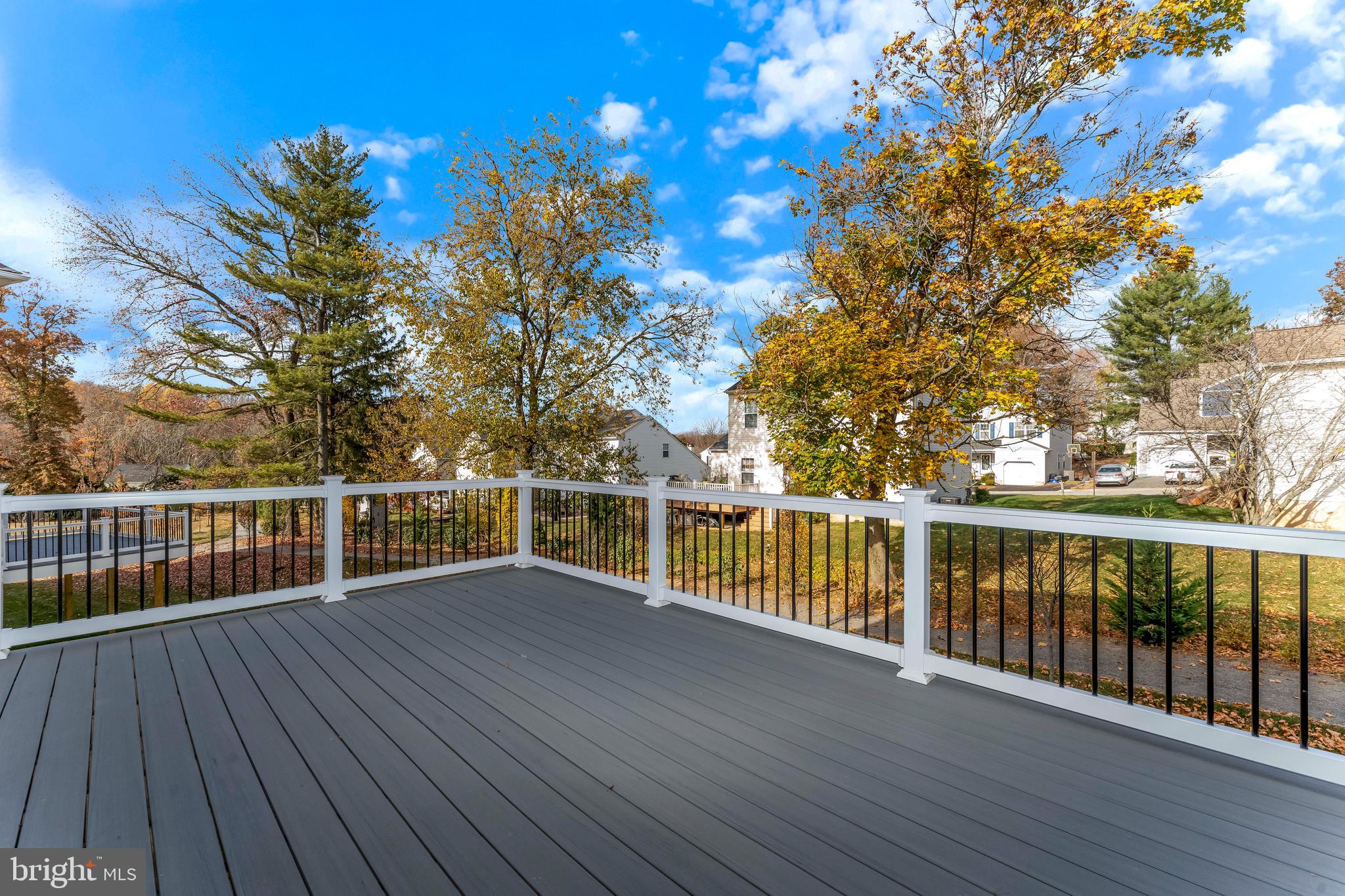 SAWMILL COURT - Residential