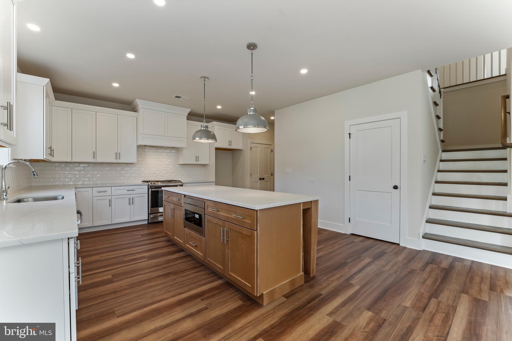 SAWMILL COURT - Residential