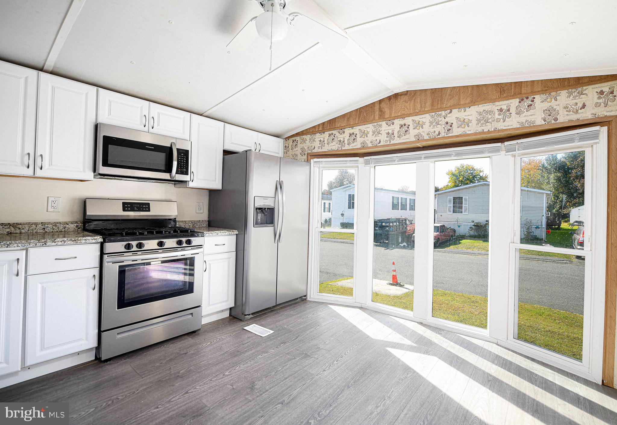 HARFORD MOBILE VILLAGE - Residential