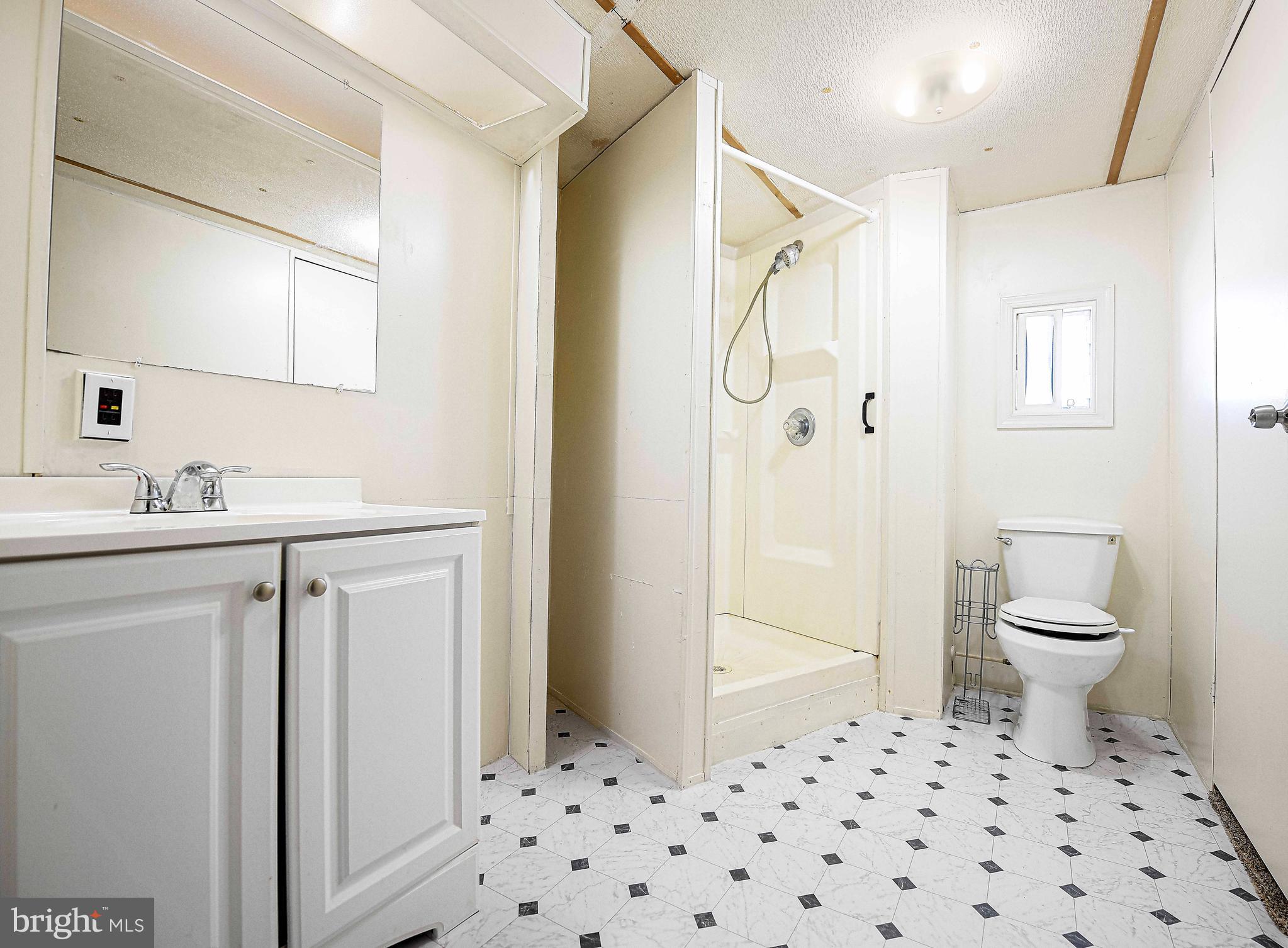 HARFORD MOBILE VILLAGE - Residential