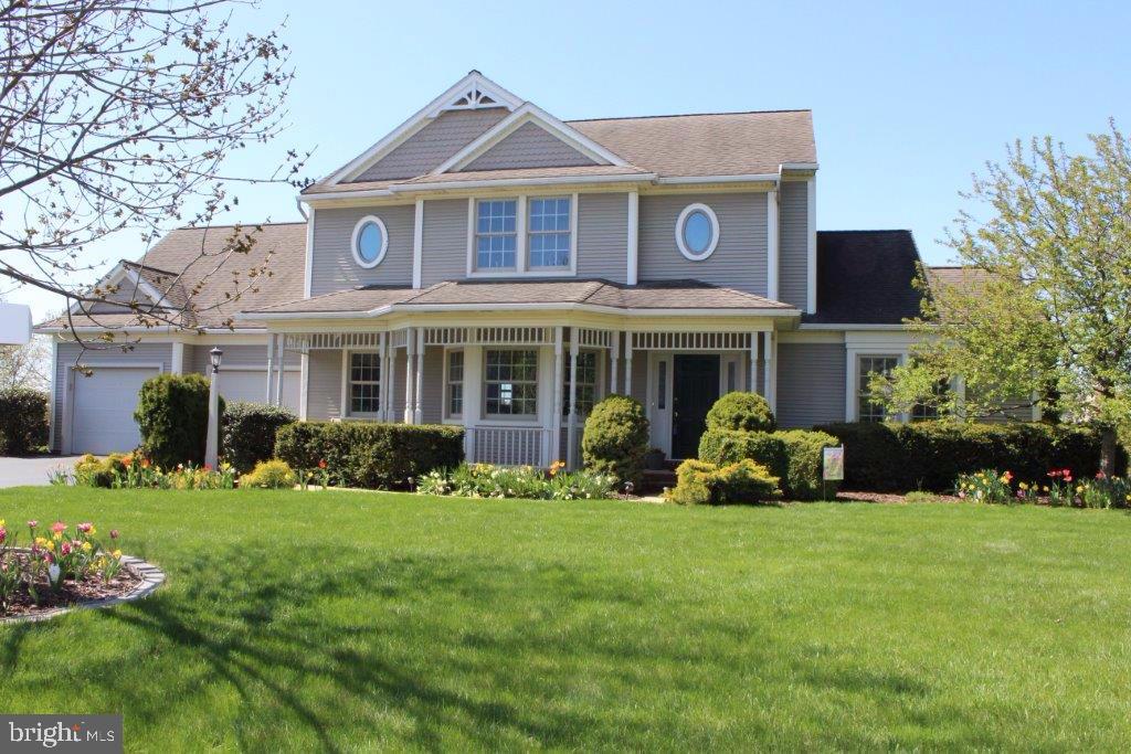 Beautiful home nestled in Olde Field with farmland views. Built by Norman Graham, this home offers an open floor plan and custom moldings throughout. Bright, spacious Manny Beiler kitchen paired with the first floor family room make a great entertaining space. Granite kitchen counter tops being installed 5/29! 4 bedrooms upstairs including master w/ master bath. Fully finished basement & convenient location close to schools all an extra plus