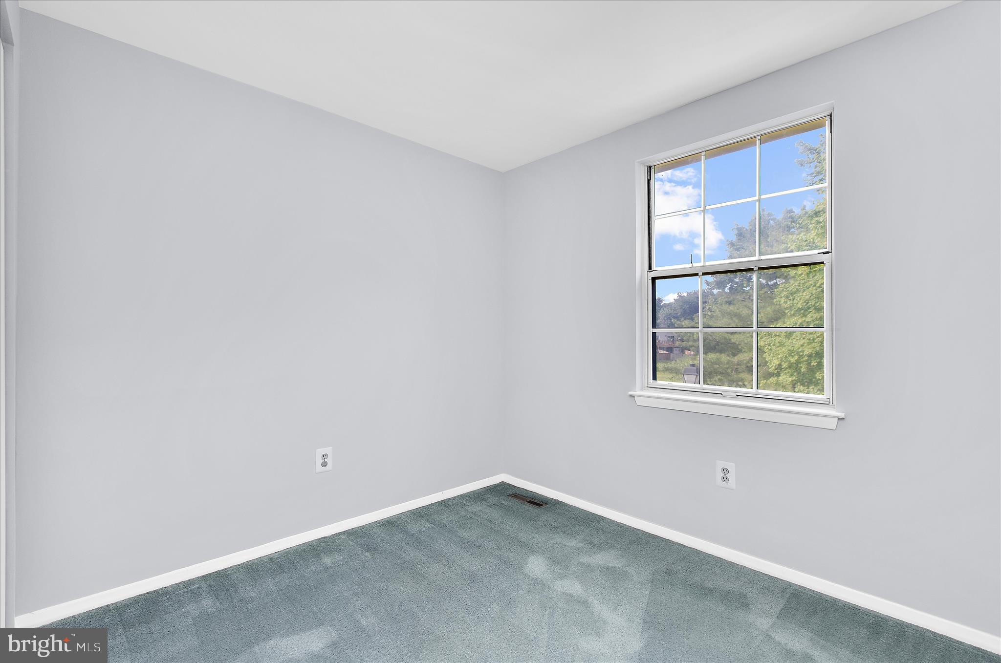 ELIZABETHS LANDING - Residential