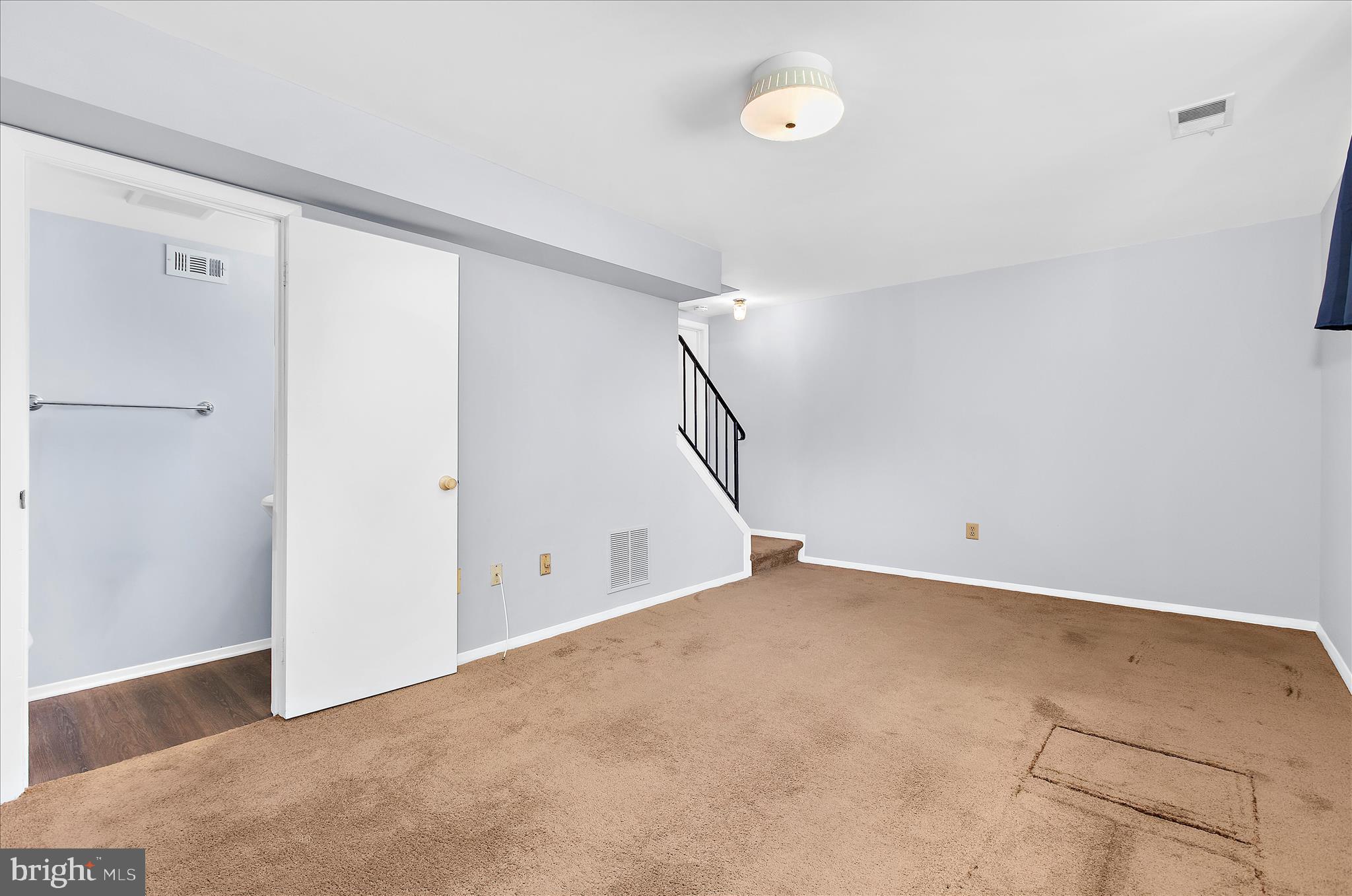 ELIZABETHS LANDING - Residential