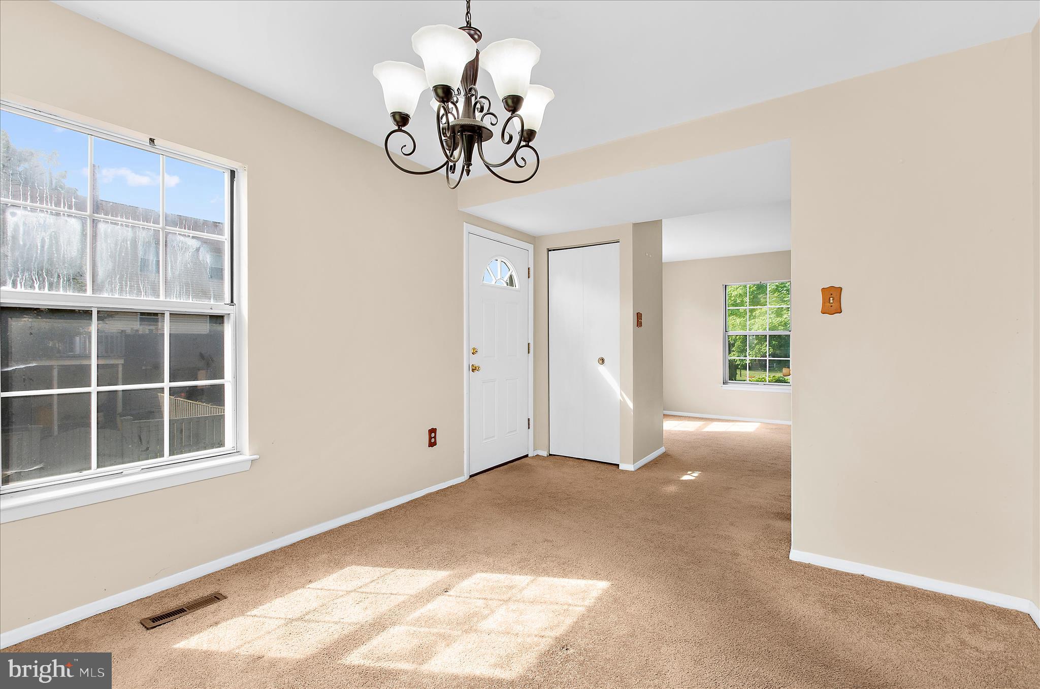 ELIZABETHS LANDING - Residential