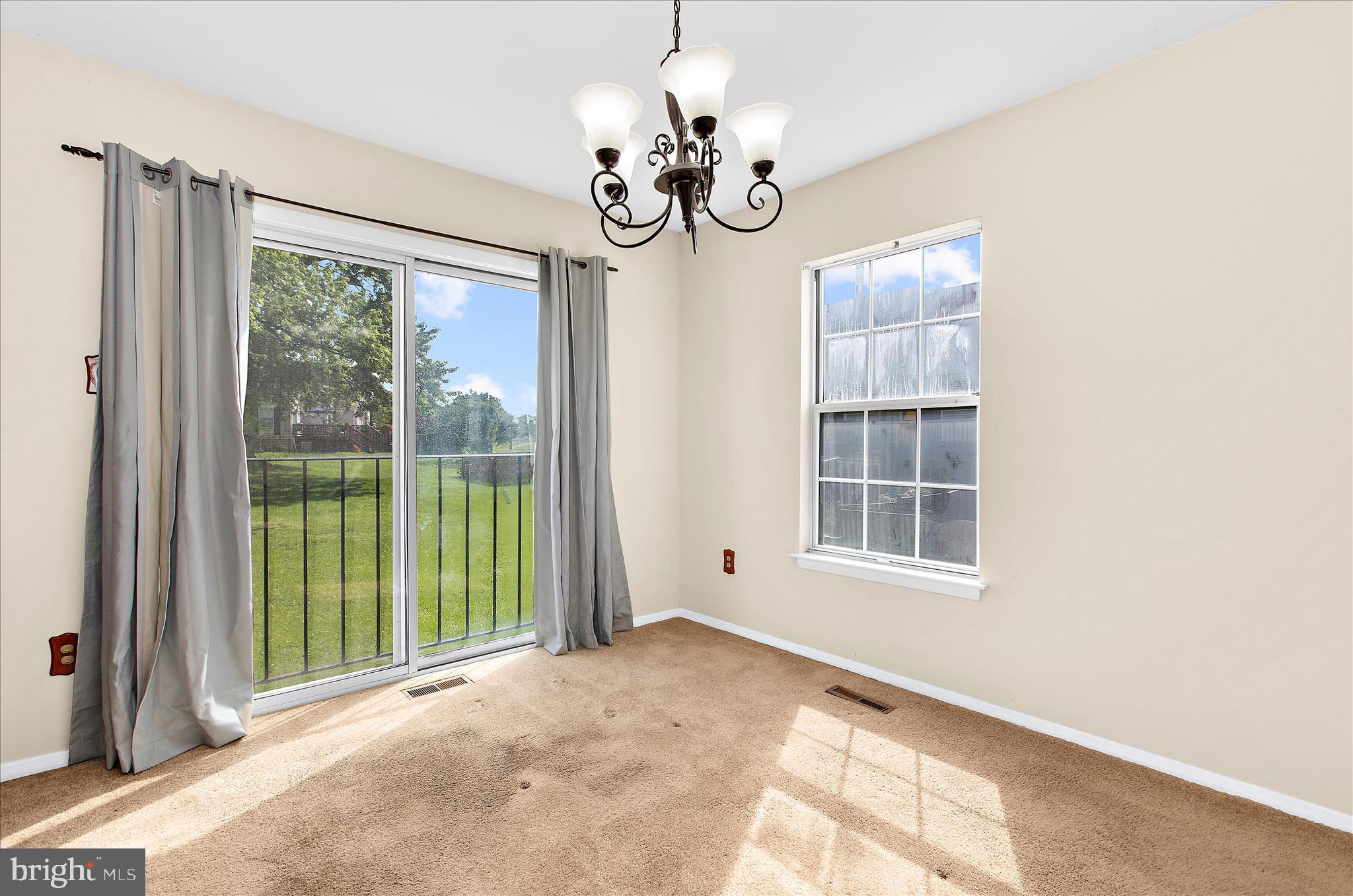 ELIZABETHS LANDING - Residential