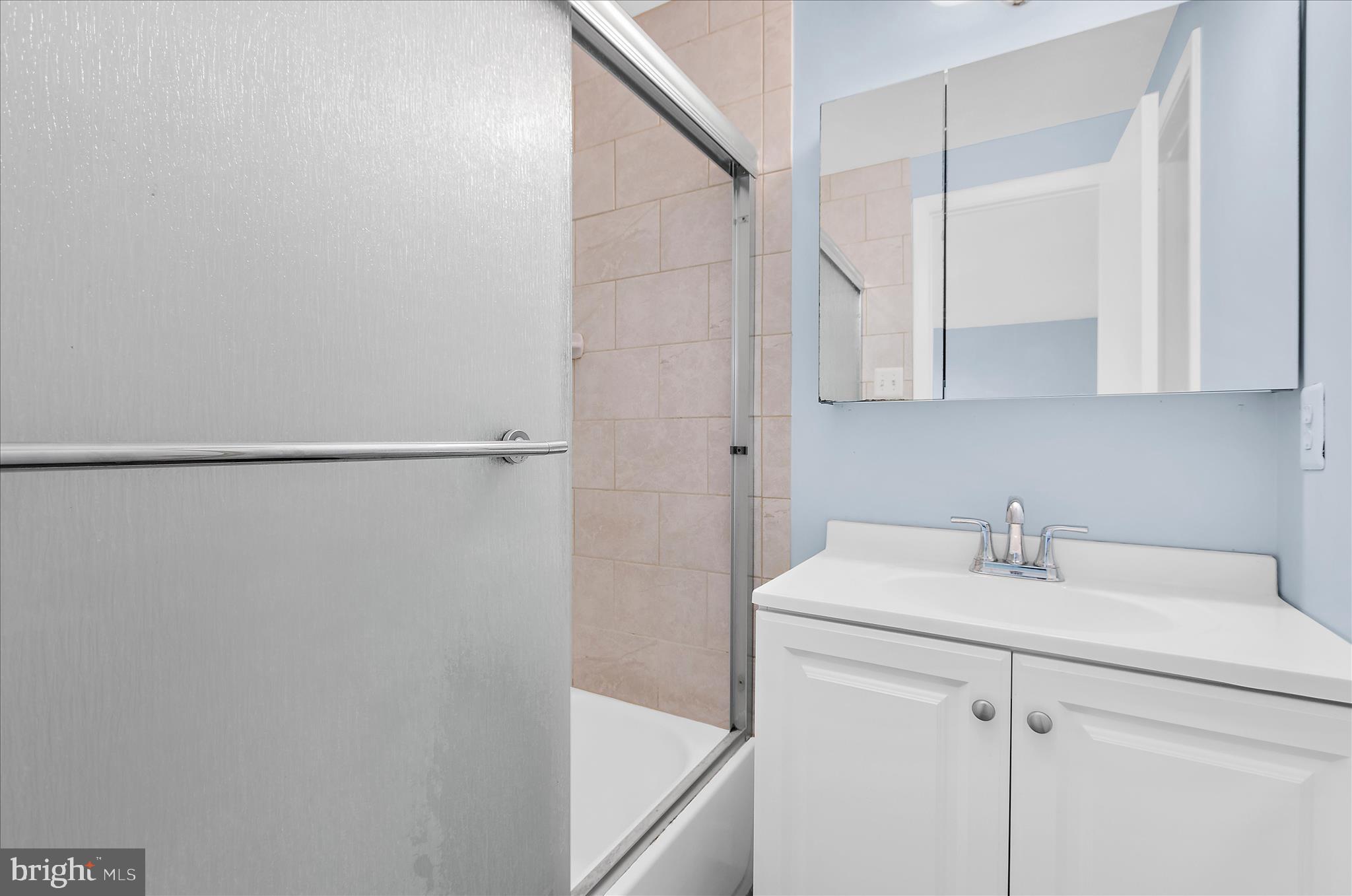 ELIZABETHS LANDING - Residential