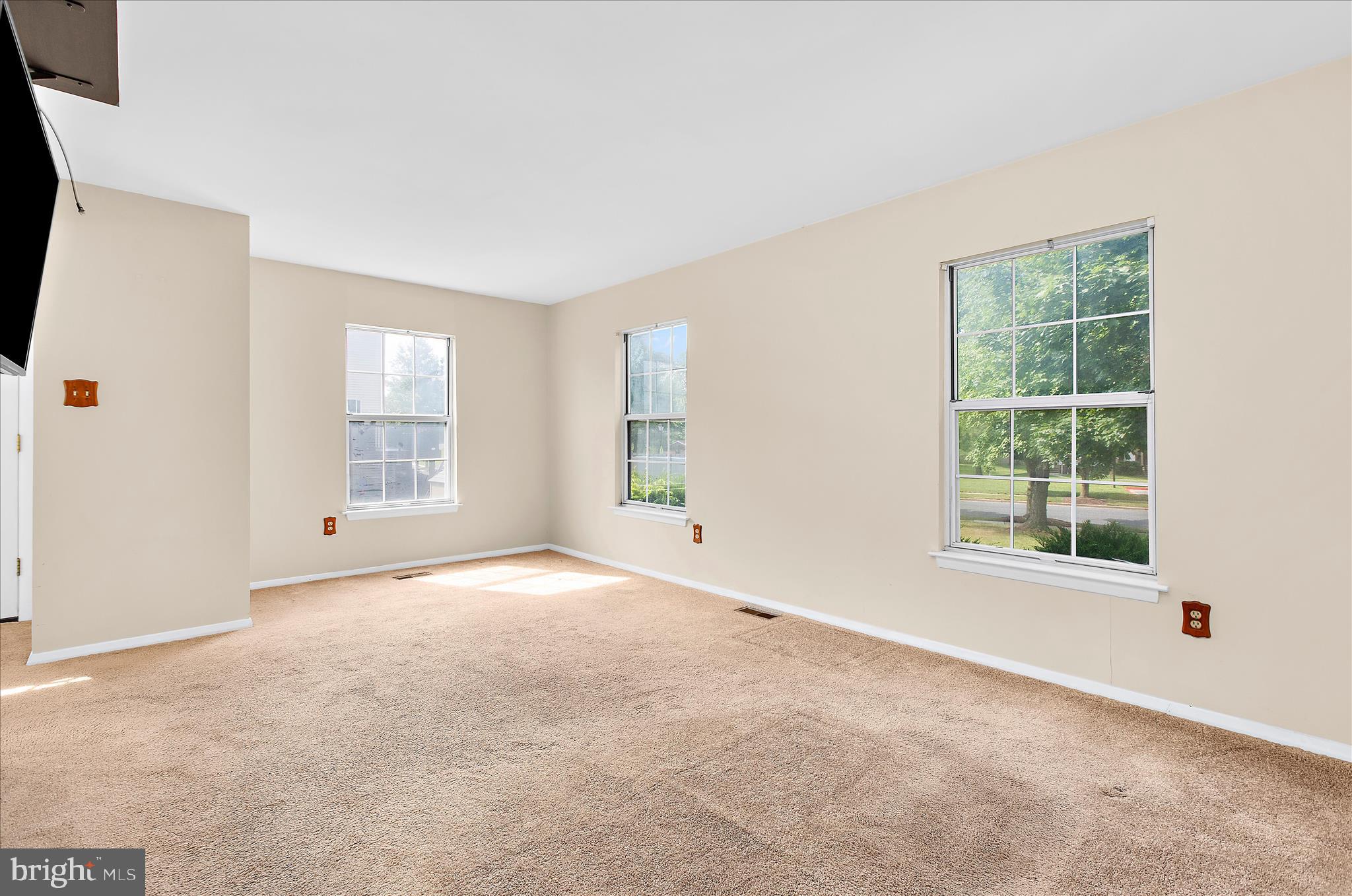 ELIZABETHS LANDING - Residential
