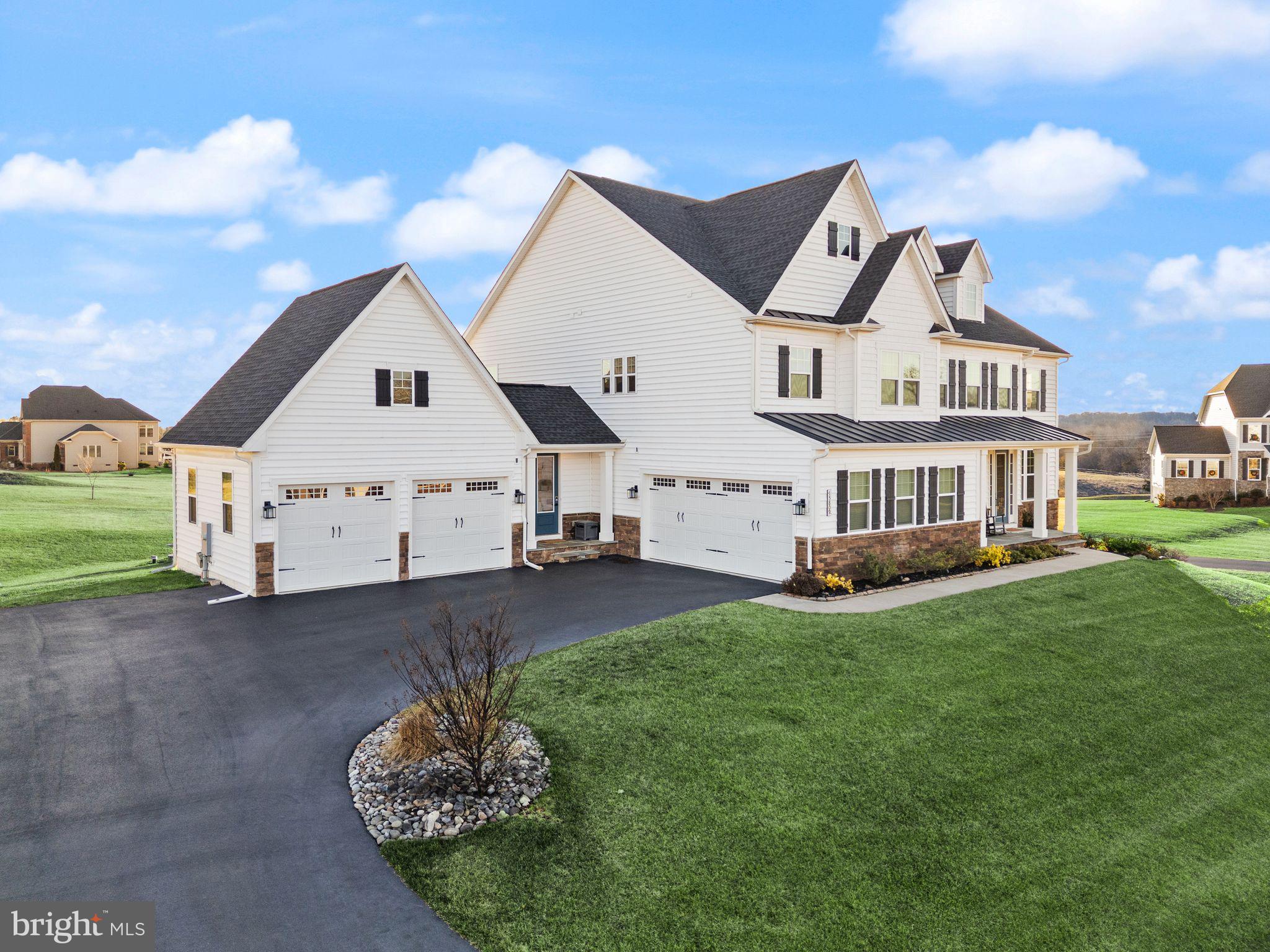 STONEBRIDGE AT THE WINERY AT BULL RUN - Residential