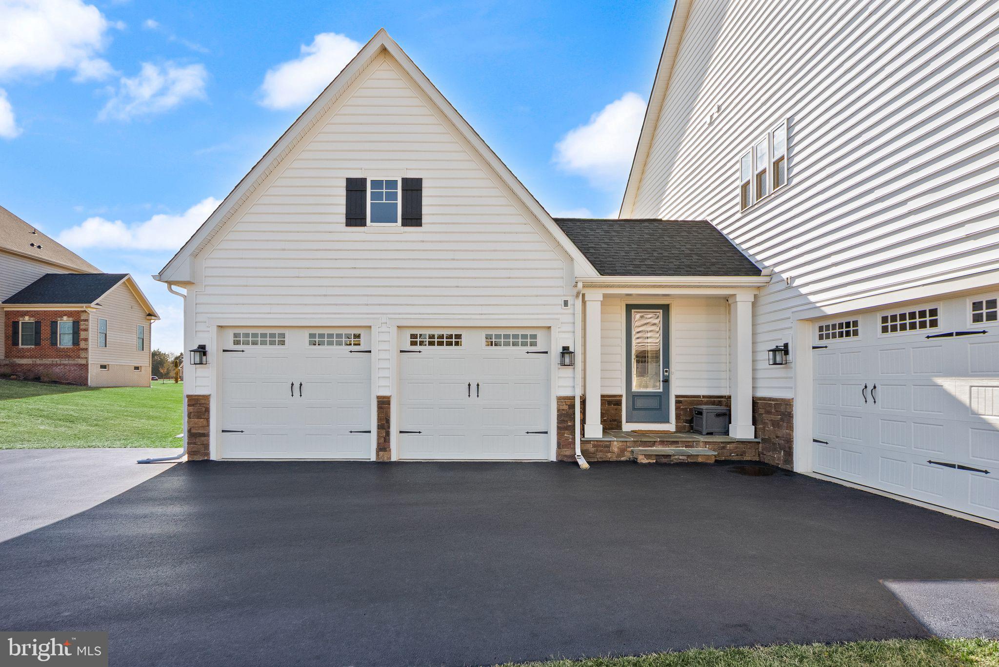STONEBRIDGE AT THE WINERY AT BULL RUN - Residential