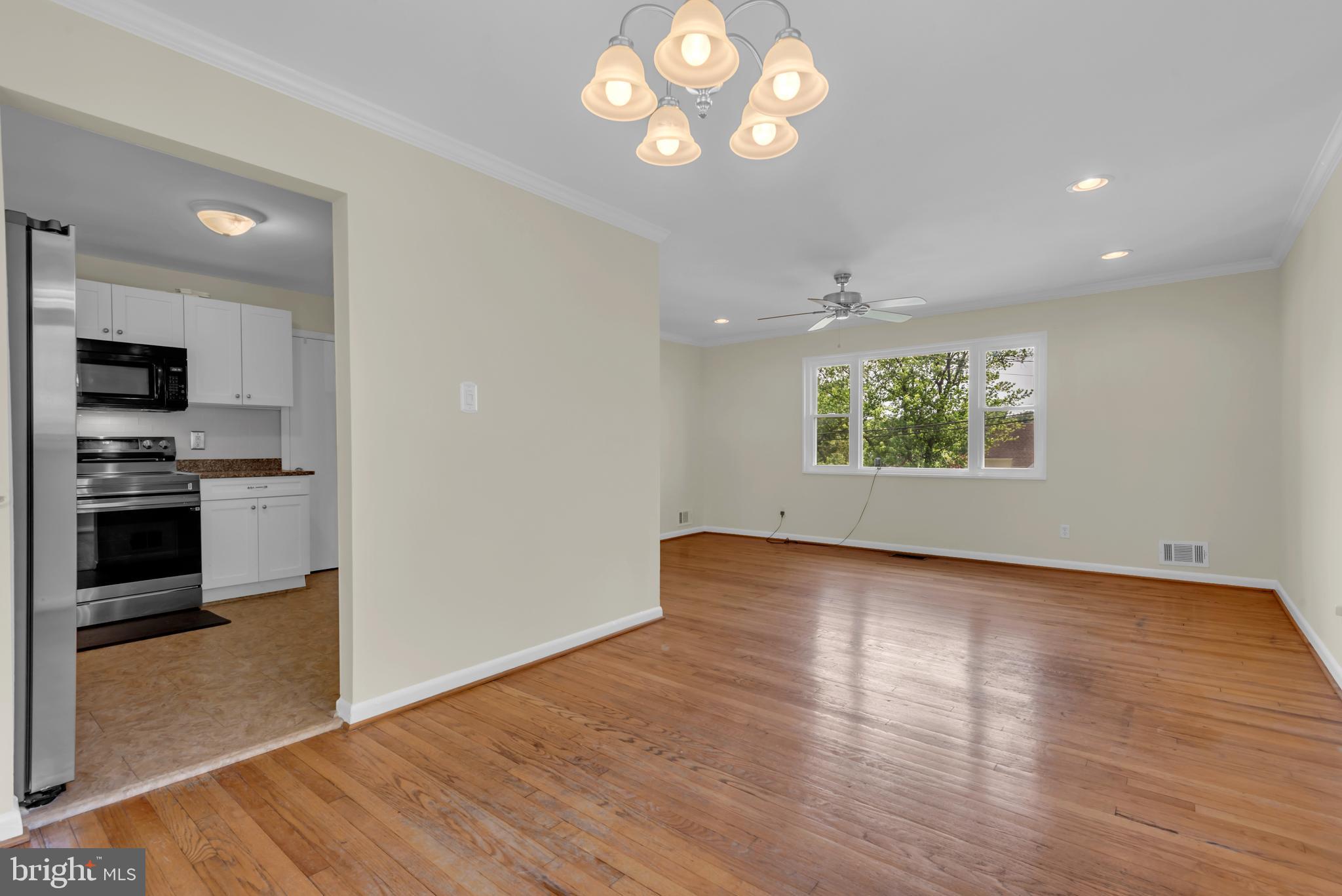 RIVERDALE WOODS - Residential