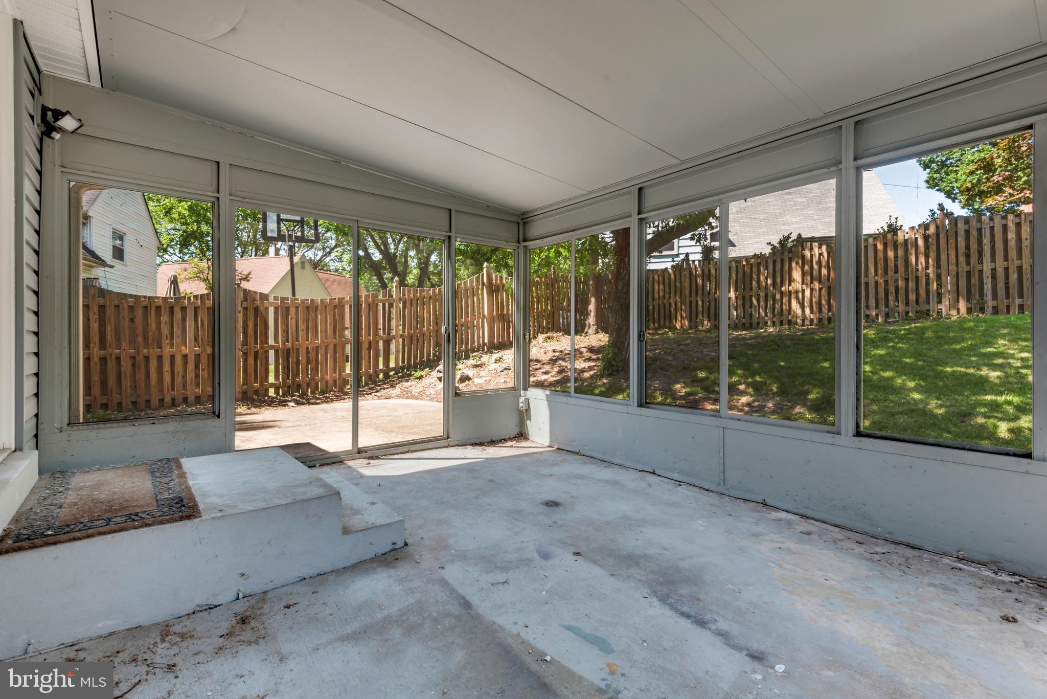 RIVERDALE WOODS - Residential
