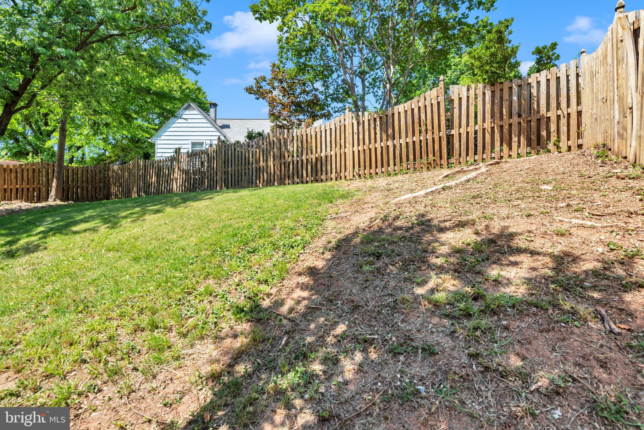 RIVERDALE WOODS - Residential