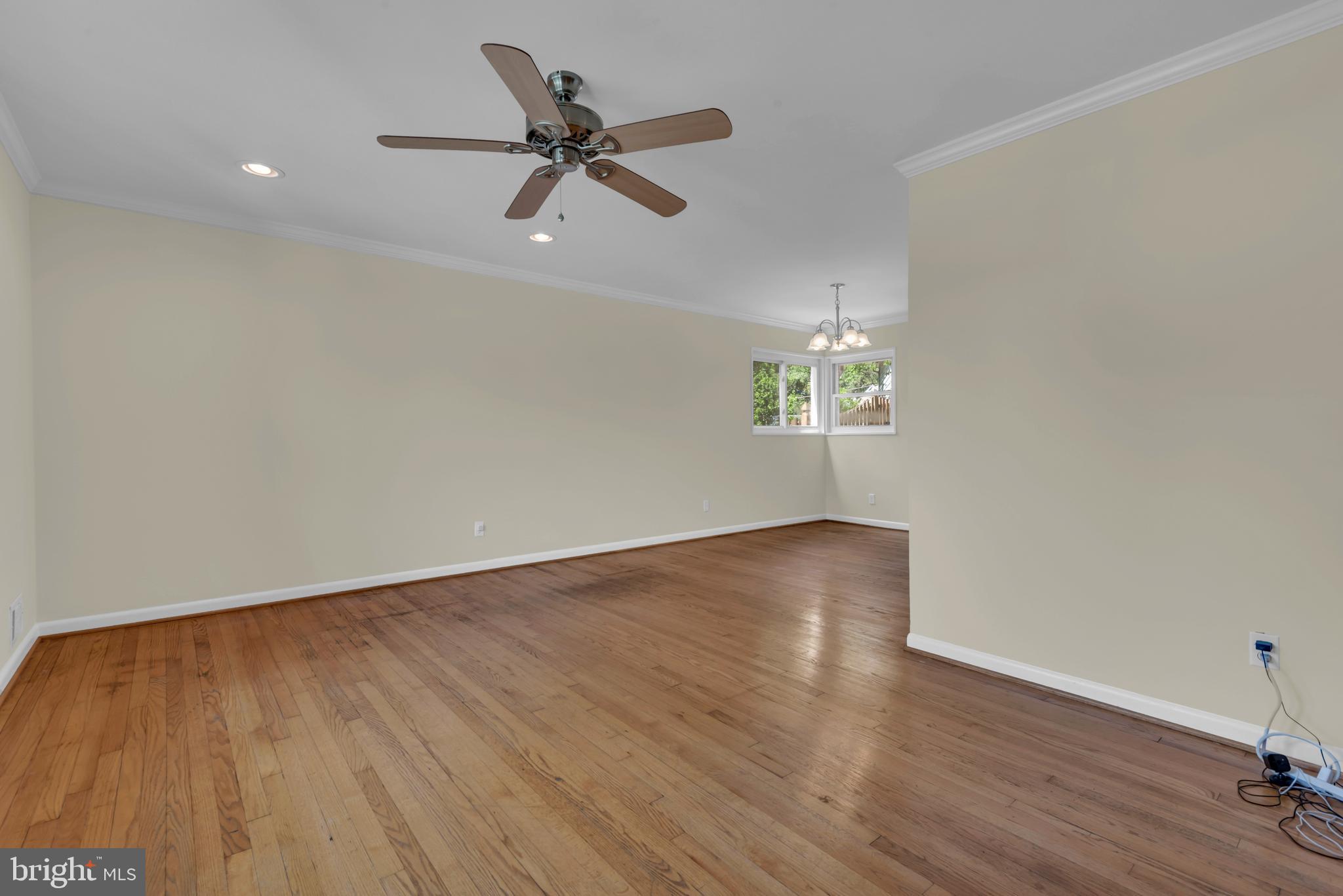 RIVERDALE WOODS - Residential