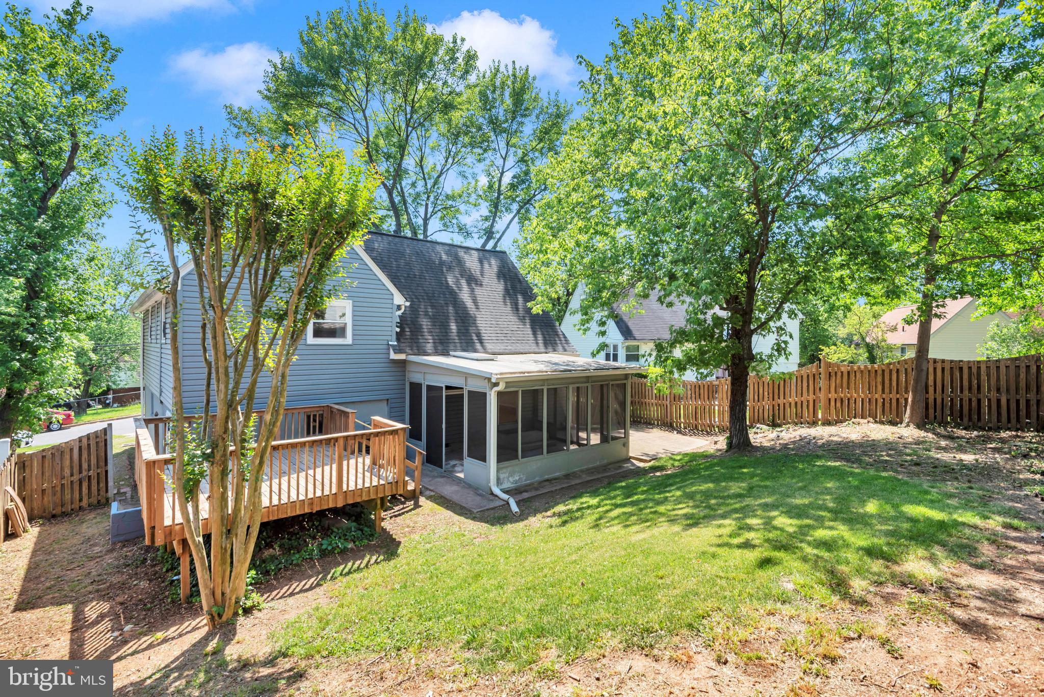 RIVERDALE WOODS - Residential