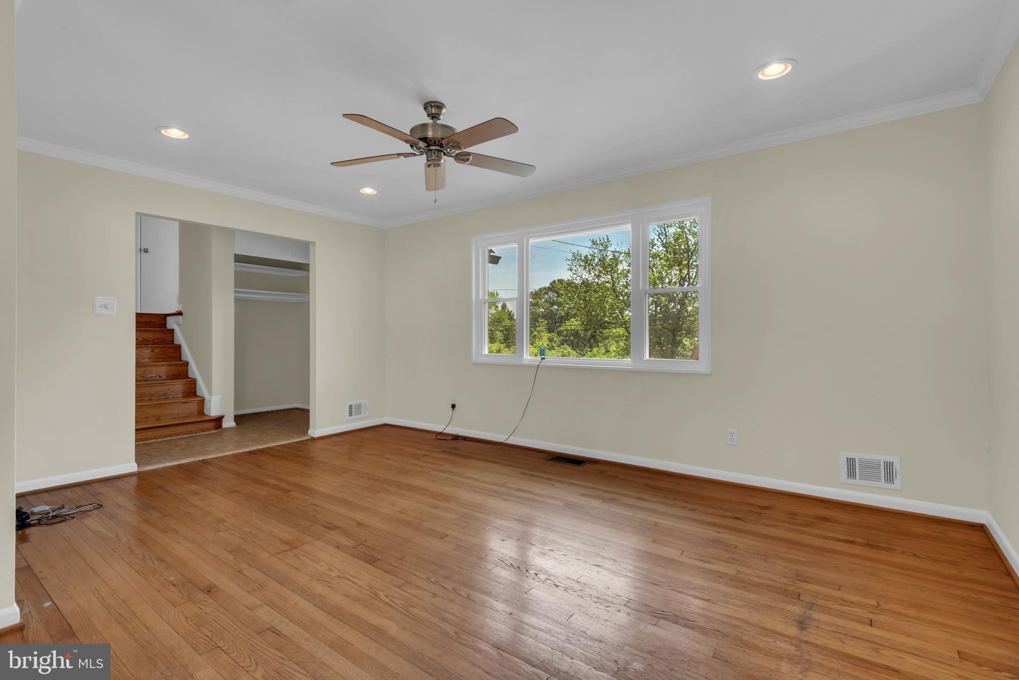 RIVERDALE WOODS - Residential