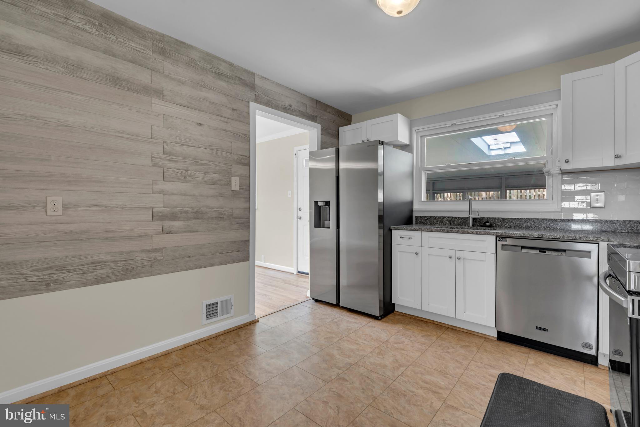 RIVERDALE WOODS - Residential