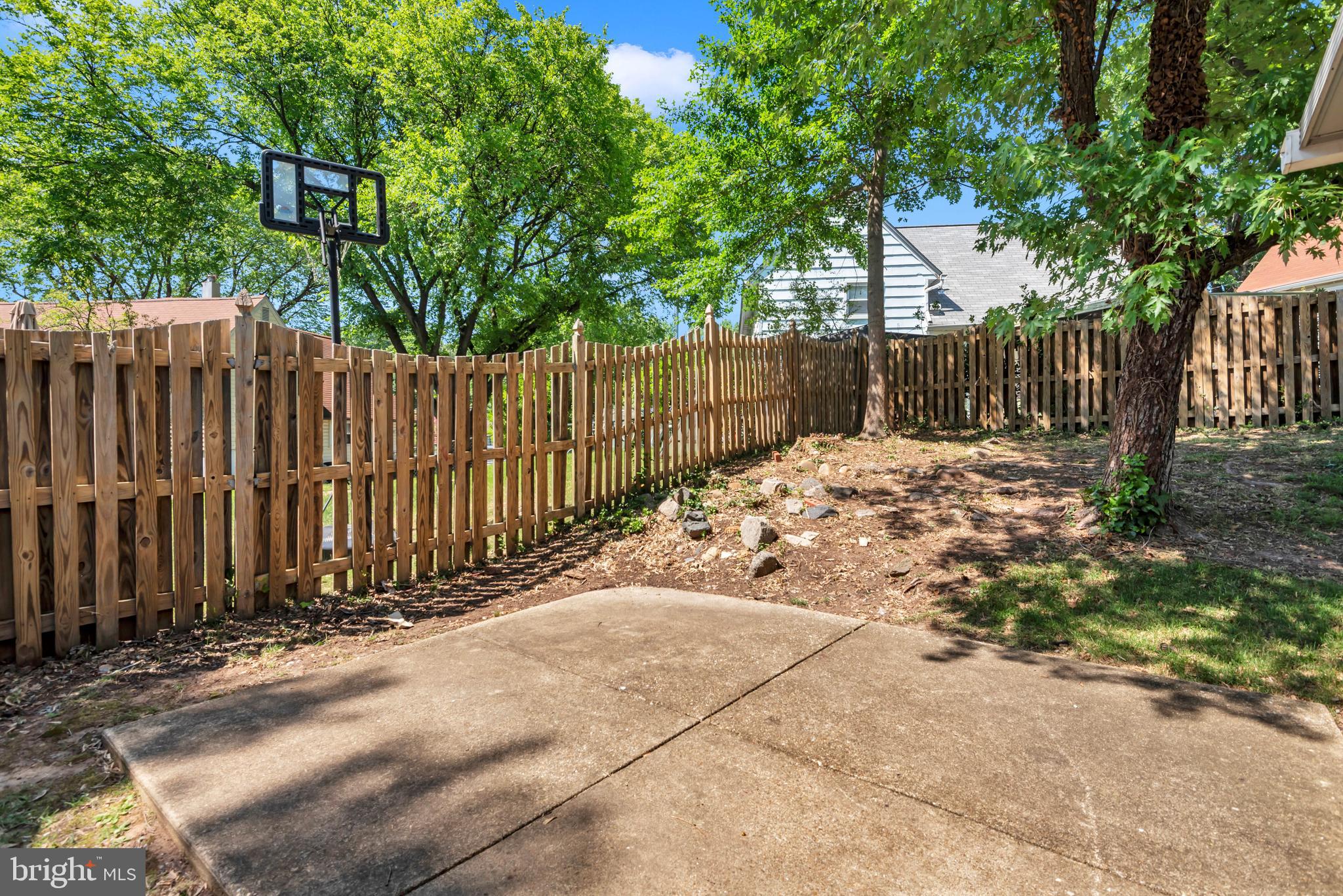 RIVERDALE WOODS - Residential
