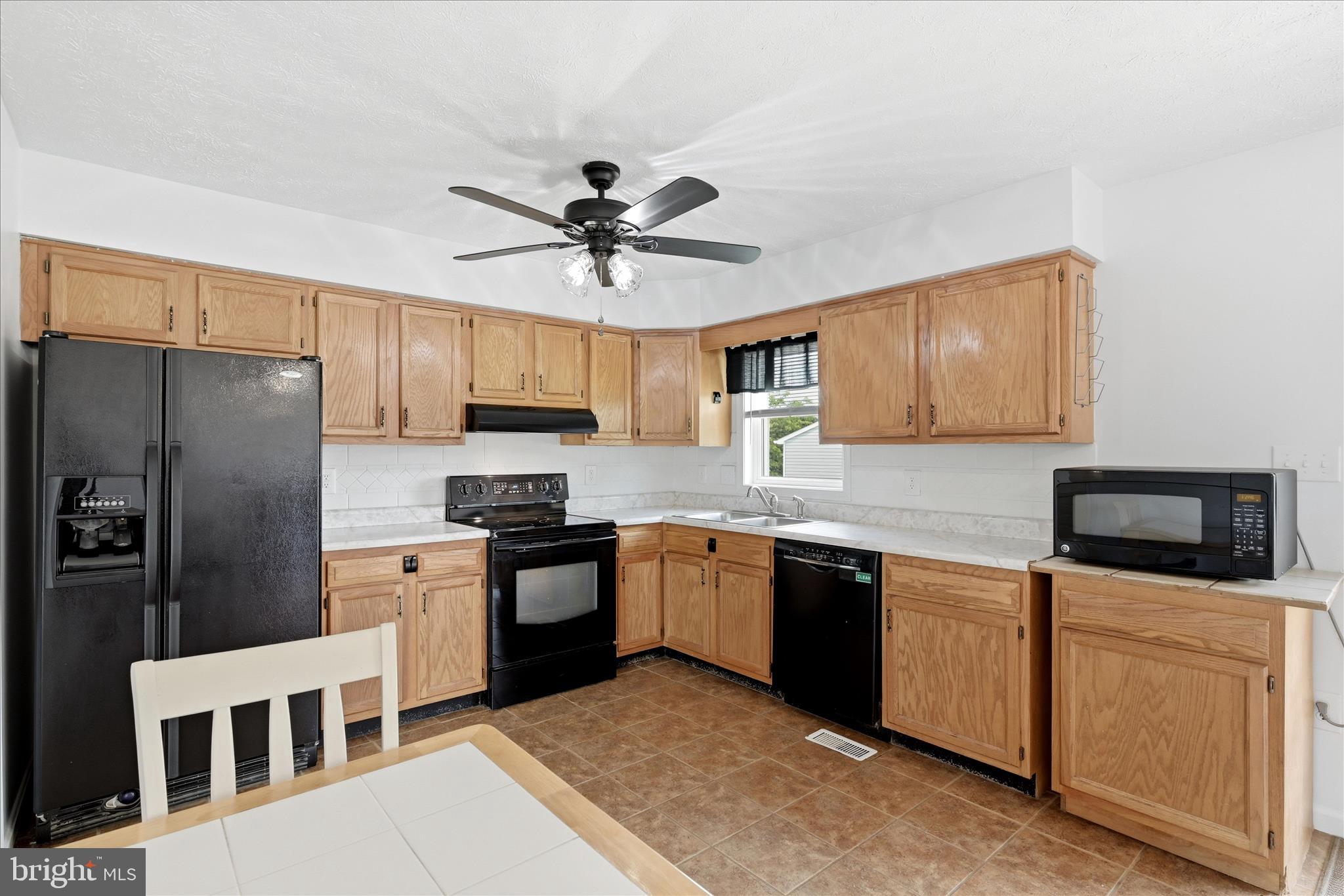 THE MEADOWS AT STRASBURG - Residential
