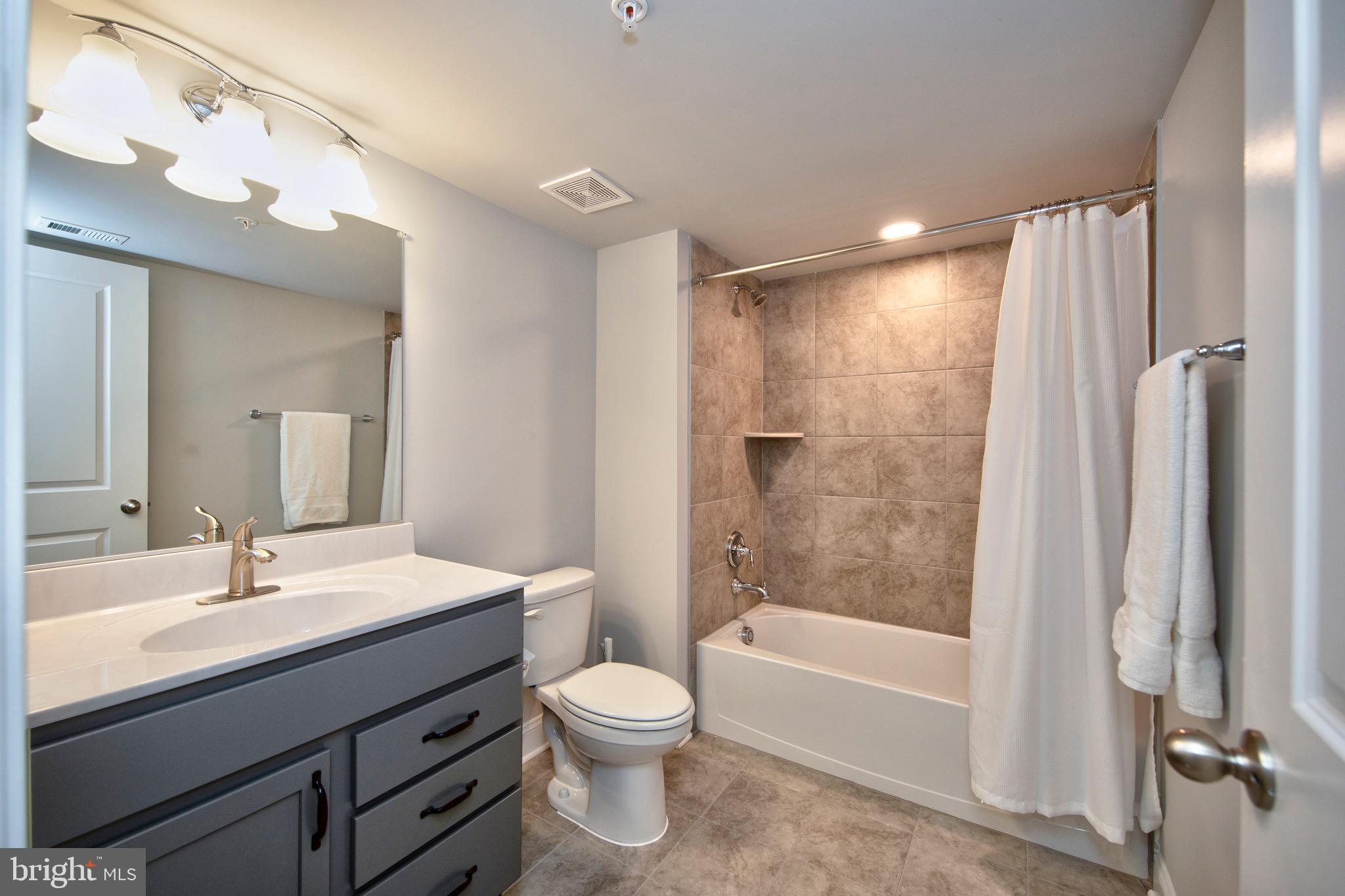 TIMONIUM HEIGHTS - Residential