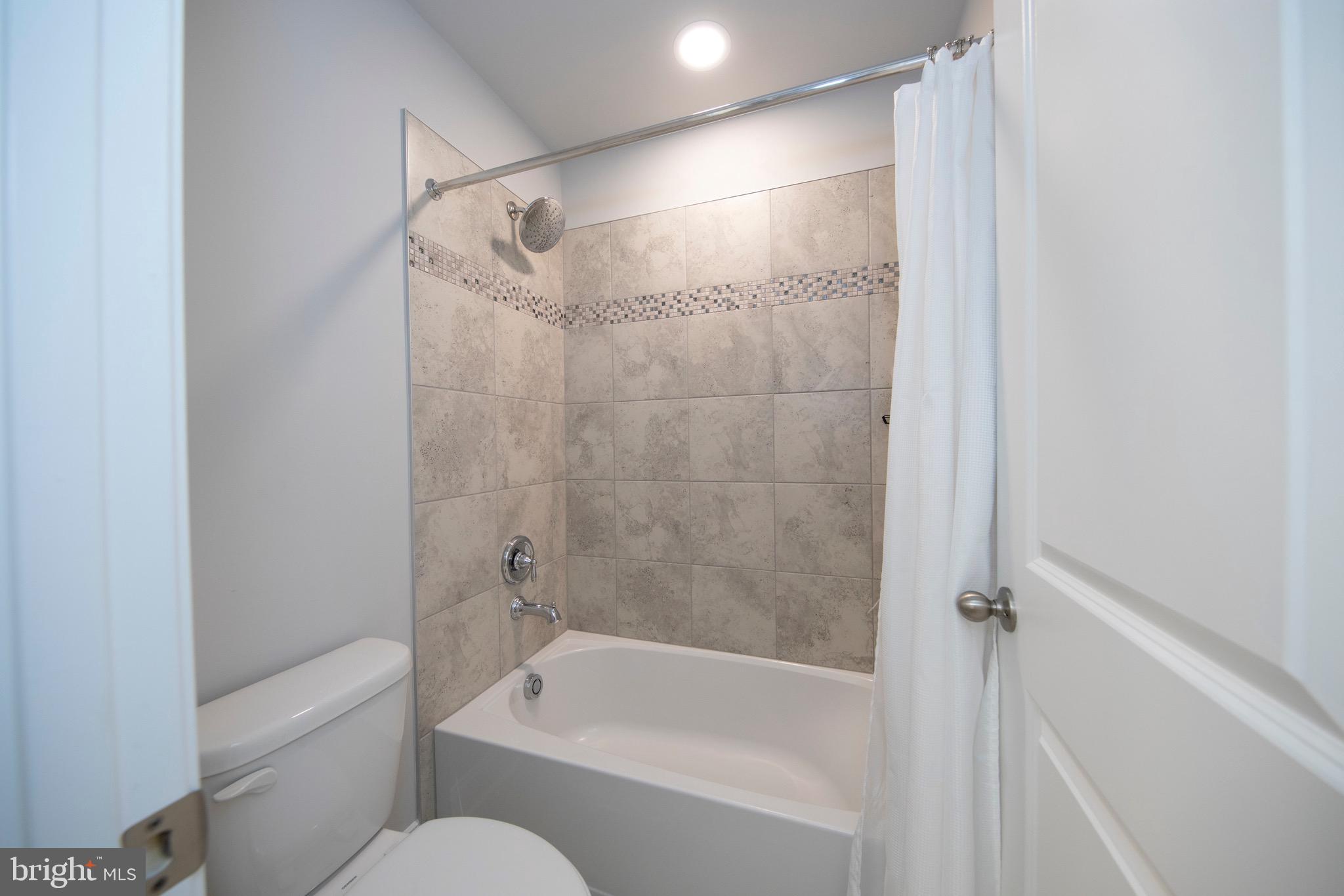 TIMONIUM HEIGHTS - Residential