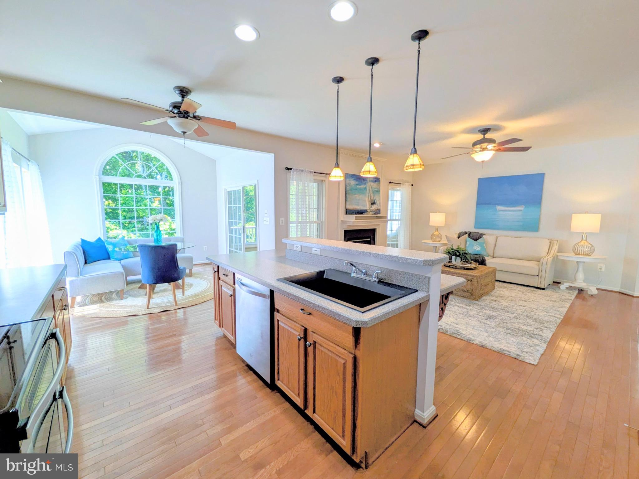 SYMPHONY VILLAGE AT CENTREVILLE - Residential