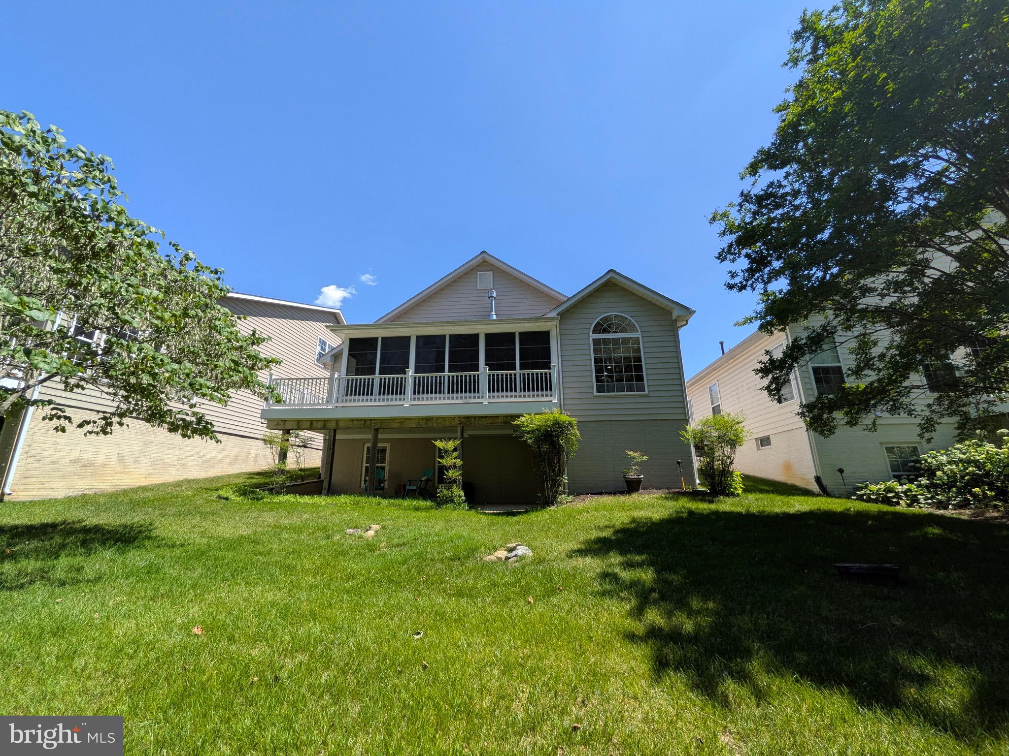 SYMPHONY VILLAGE AT CENTREVILLE - Residential