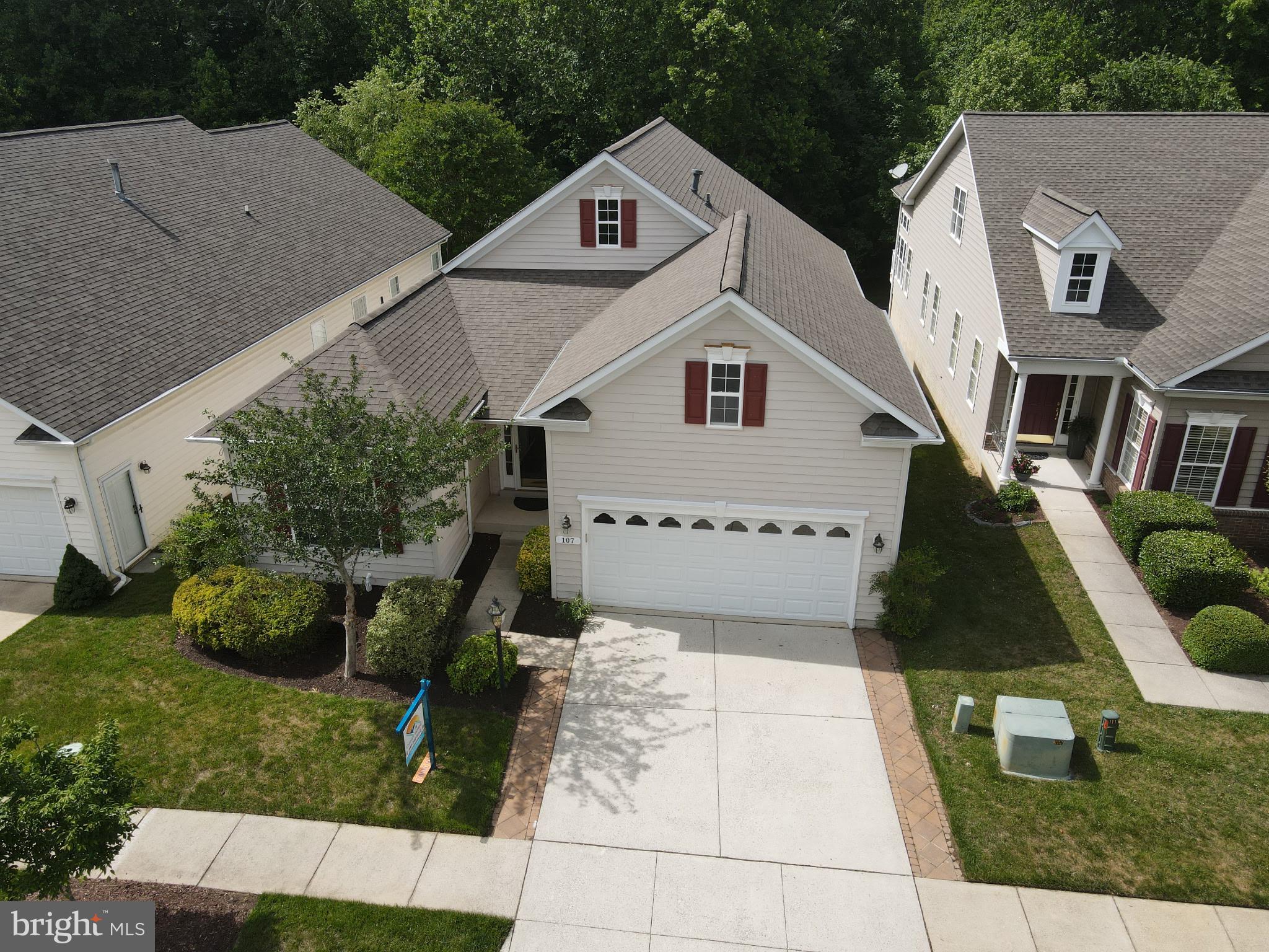 SYMPHONY VILLAGE AT CENTREVILLE - Residential