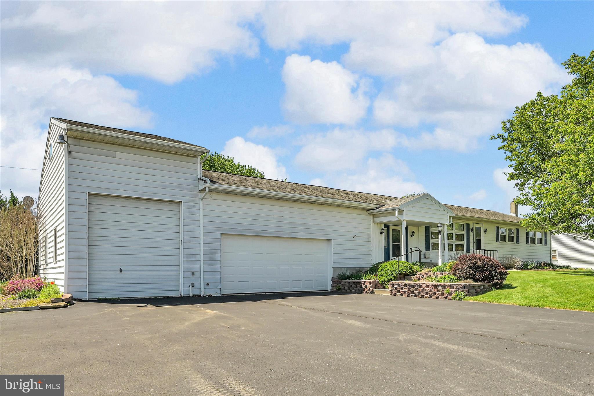 Public Auction Thursday, June 4, 2026 @ 5 PM - Open House Saturdays May 16 & 23 from 1-3 PM - Buyer required a 10% non refundable deposit, settlement within 45 days - Buyer pays the 2% RE transfer tax - List price does not reflect the final sales price * Shoemakersville/Hamburg Area ranch home w/3 car garage on .46 acres. Kitchen w/dining area & access to large deck w/gazebo. Sizable living room, 3 bedrooms, 1 bath. Central air. Enclosed & finished breezeway with laundry & sitting area. A total of 1,482 SF living area. Attached 3 car garage with an upper floor for storage or could be finished for additional living space. Full basement. Ideal home for the first time home buyer or if looking to downsize. Attached 3 car garage w/10' high overhead door & two 8' high overhead doors for storage or hobbies.