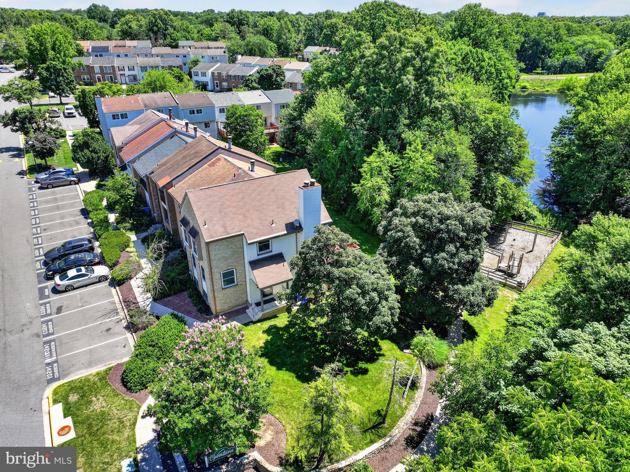 GREENCASTLE LAKE - Residential