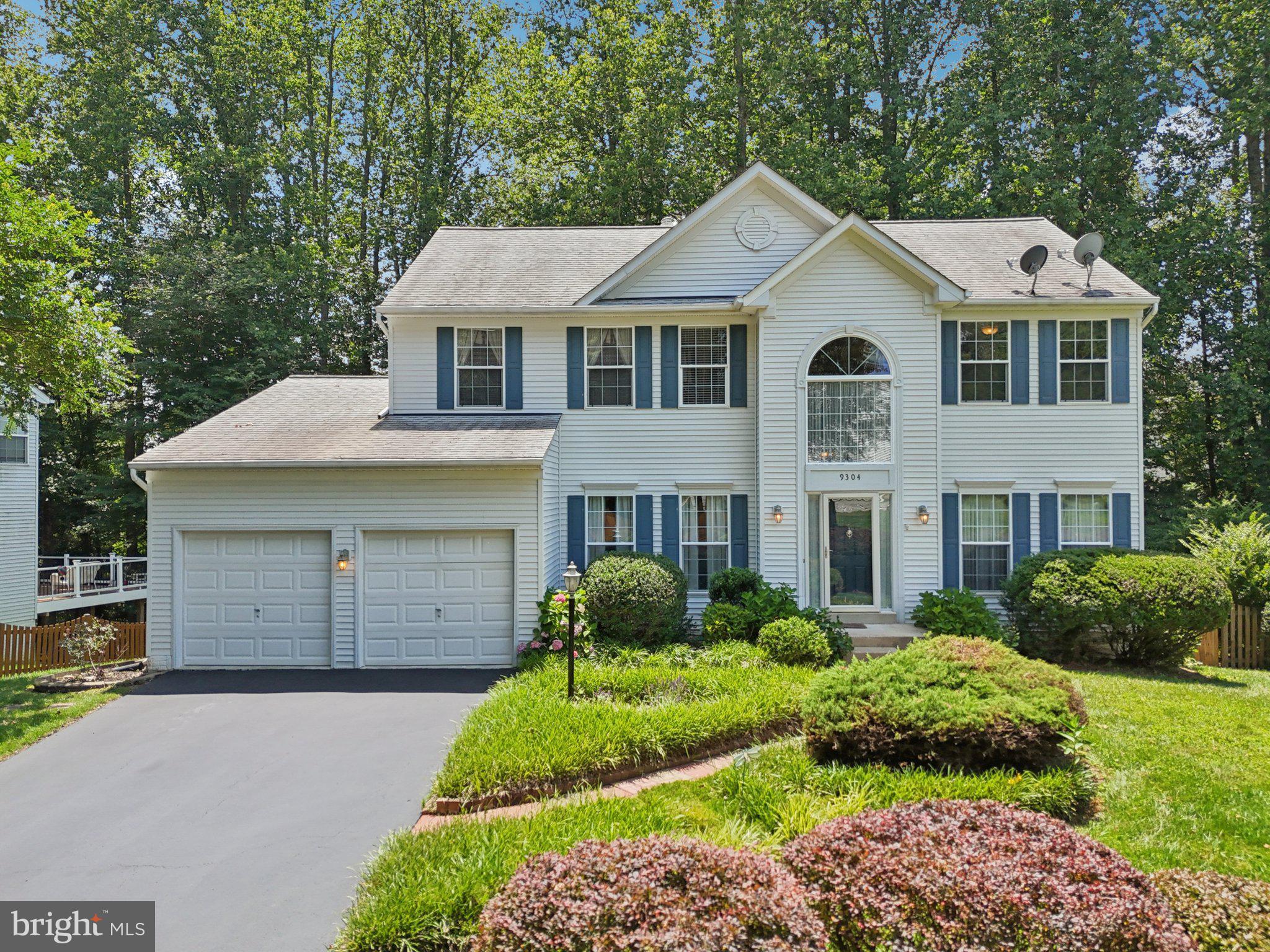 BLOOMS CROSSING - Residential