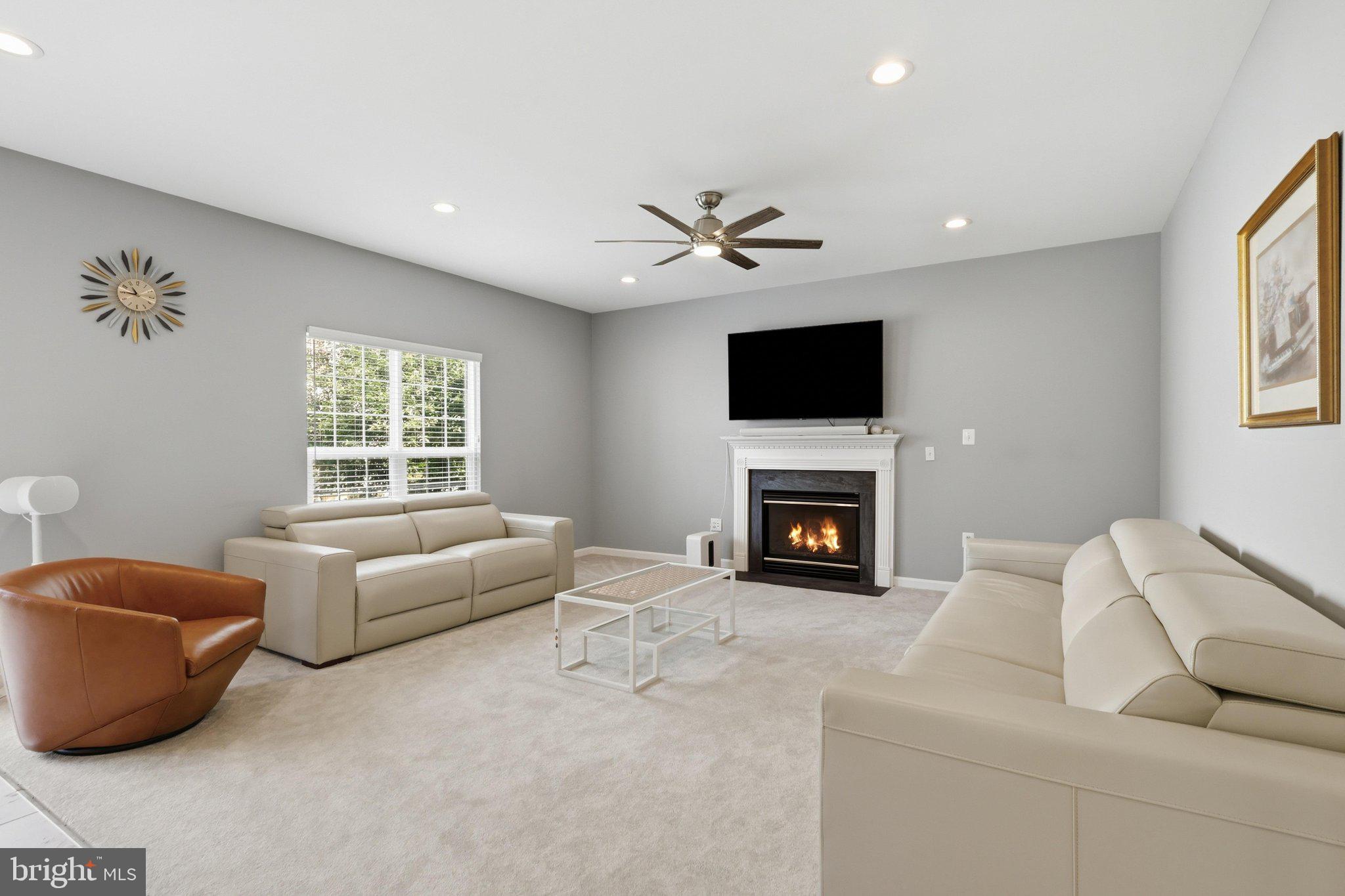 HIGHLAND OAKS - Residential