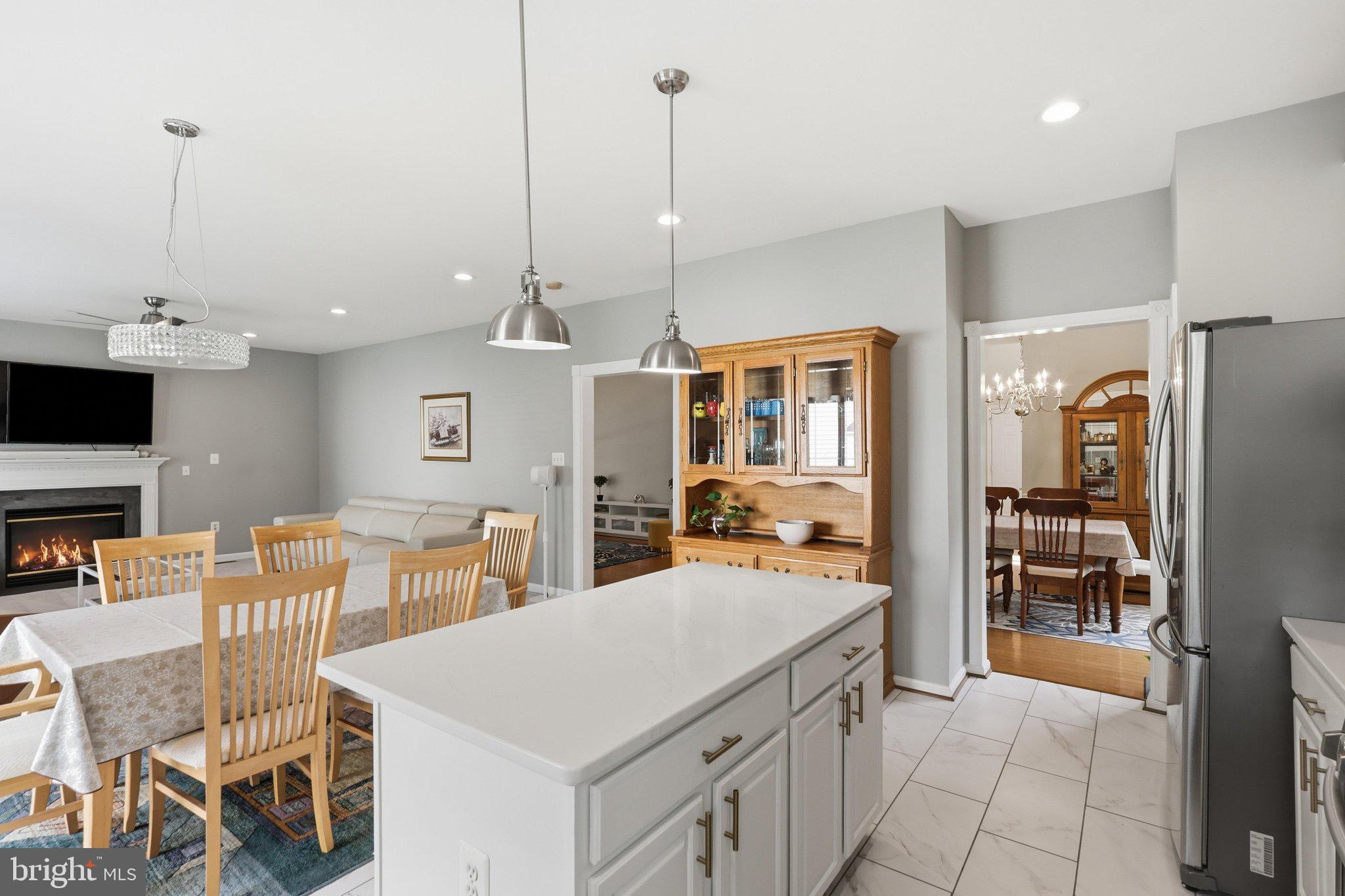 HIGHLAND OAKS - Residential