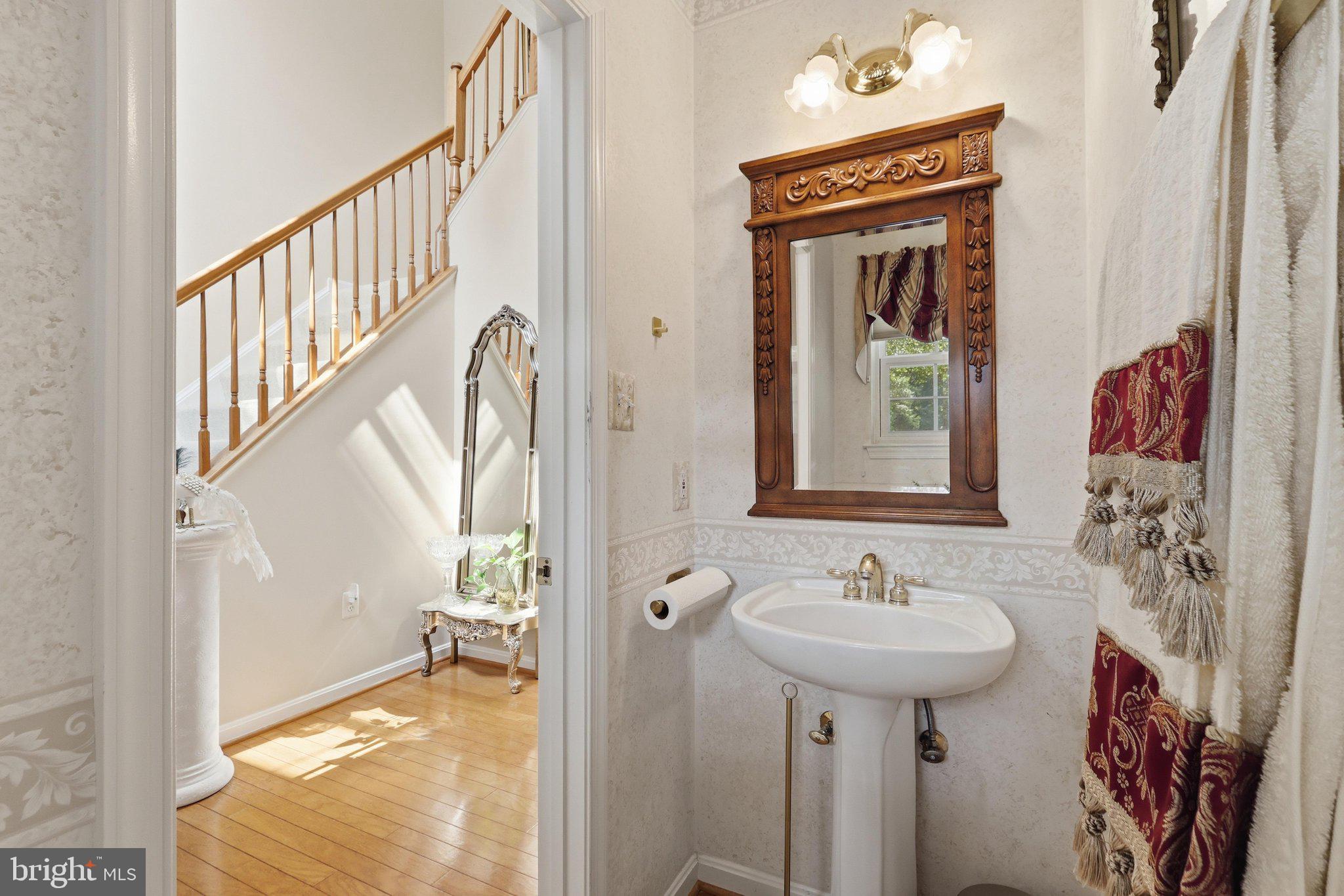 HIGHLAND OAKS - Residential