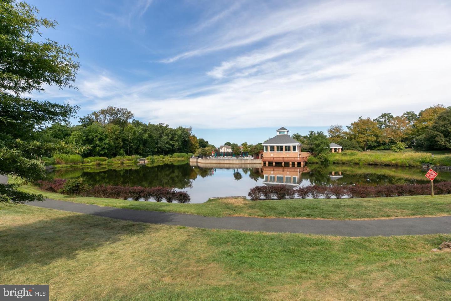 HIGHLAND OAKS - Residential
