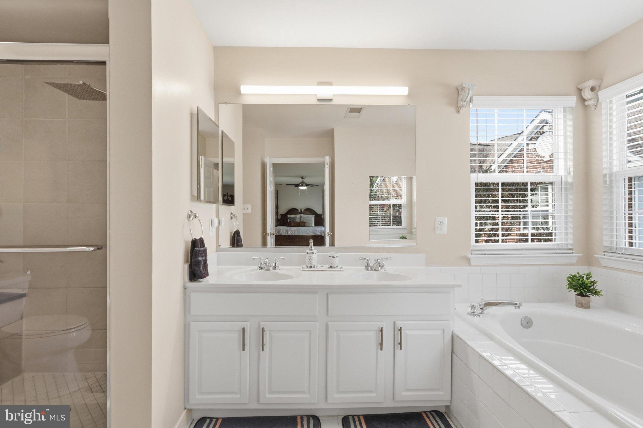 HIGHLAND OAKS - Residential
