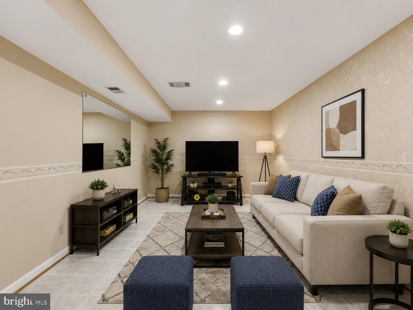 HIGHLAND OAKS - Residential