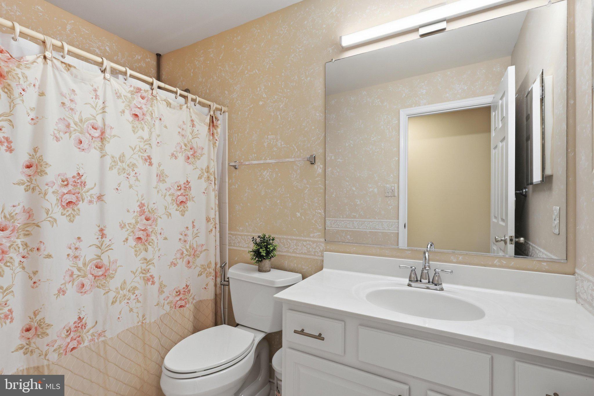 HIGHLAND OAKS - Residential