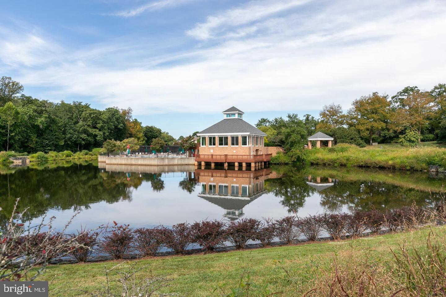HIGHLAND OAKS - Residential