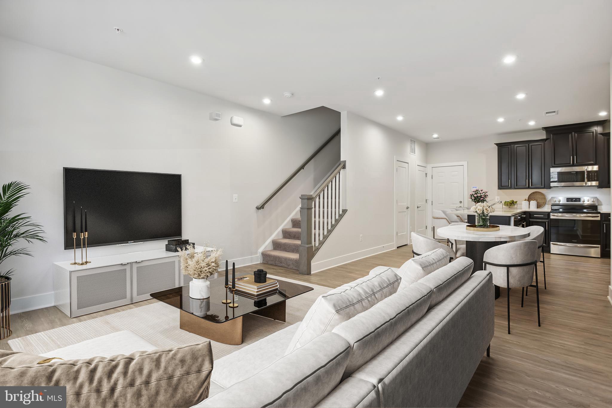 TALL OAKS - Residential Lease