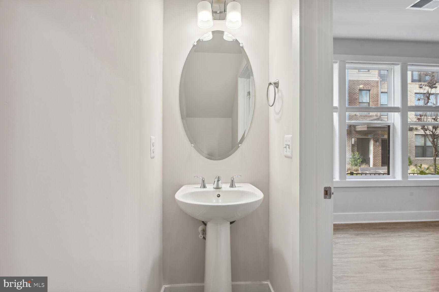 TALL OAKS - Residential Lease