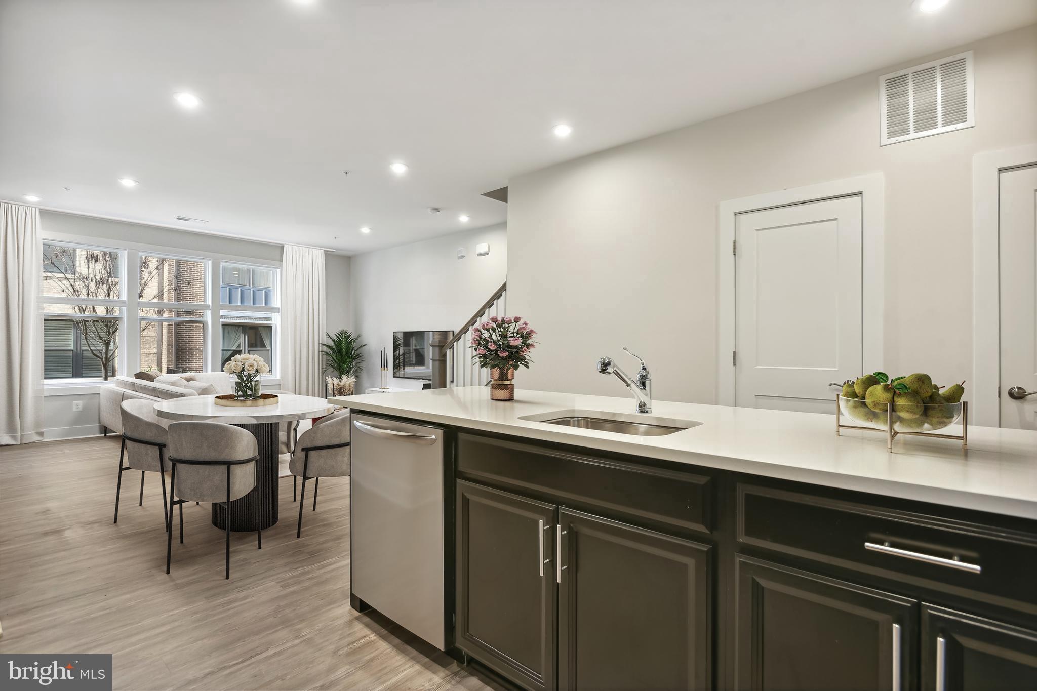 TALL OAKS - Residential Lease