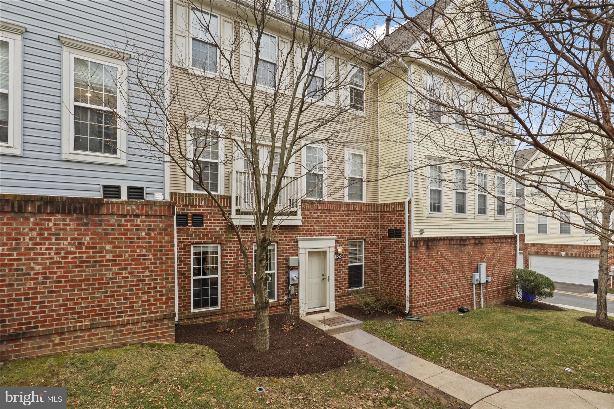 HIGH POINTE AT JEFFERSON - Residential