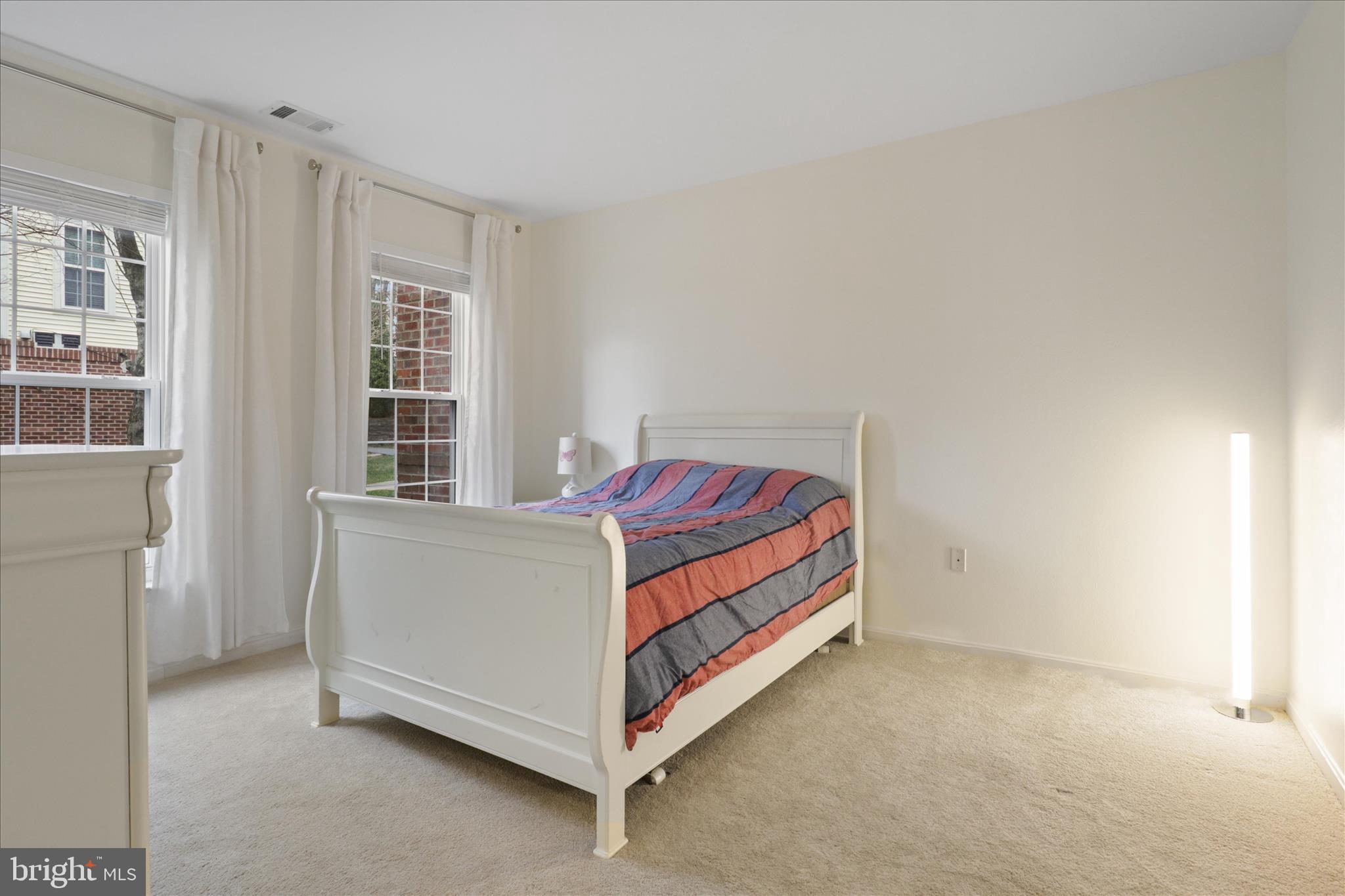 HIGH POINTE AT JEFFERSON - Residential