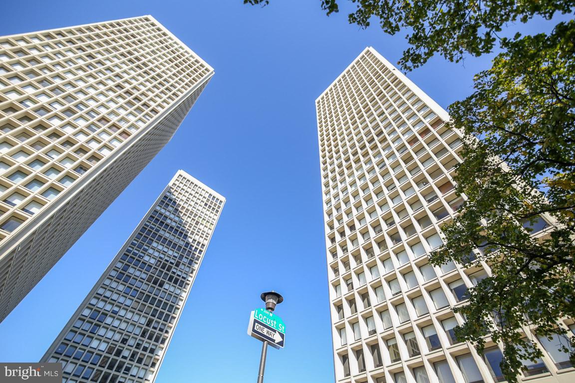 SOCIETY HILL - Residential Lease