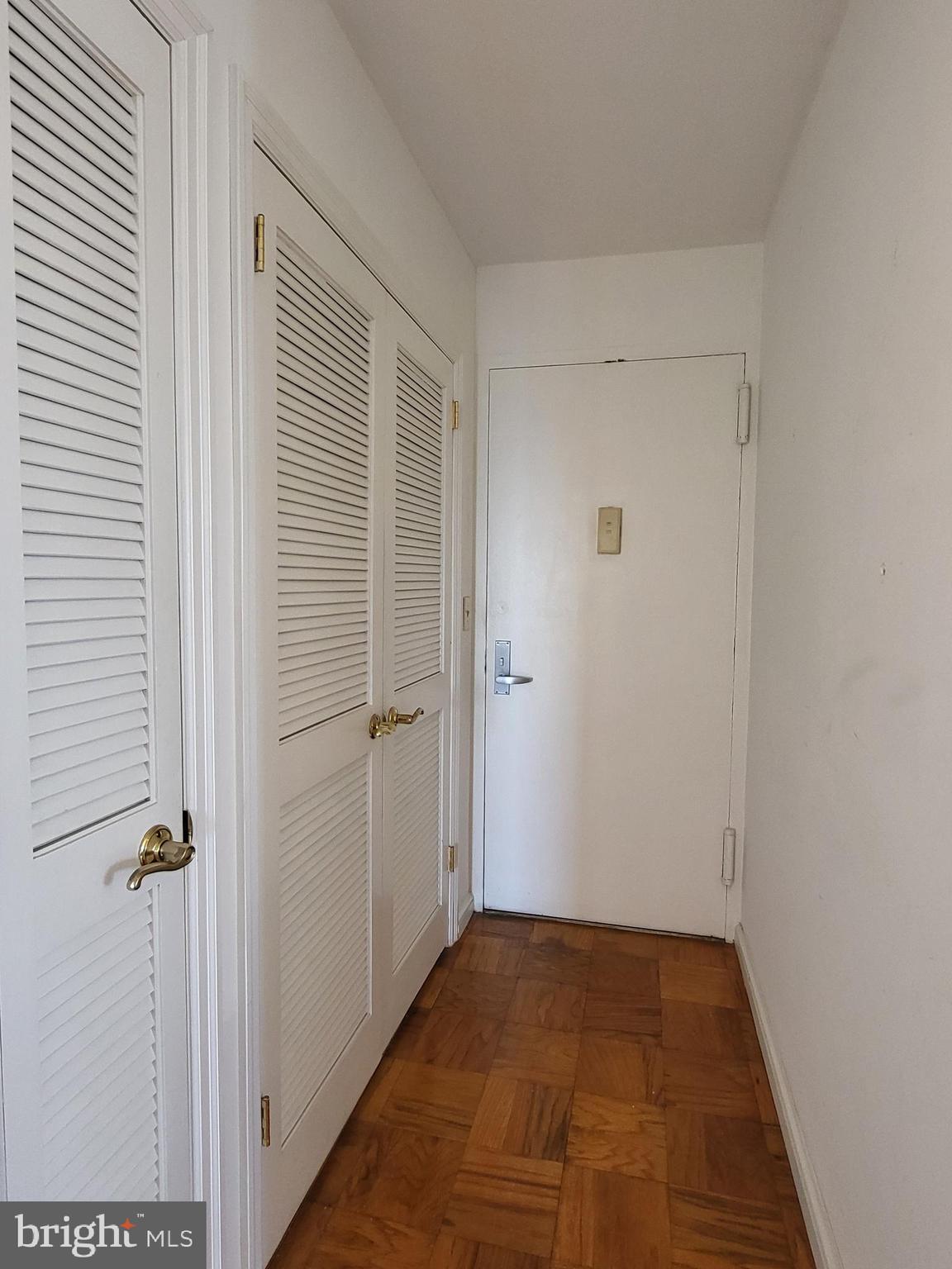 SOCIETY HILL - Residential Lease