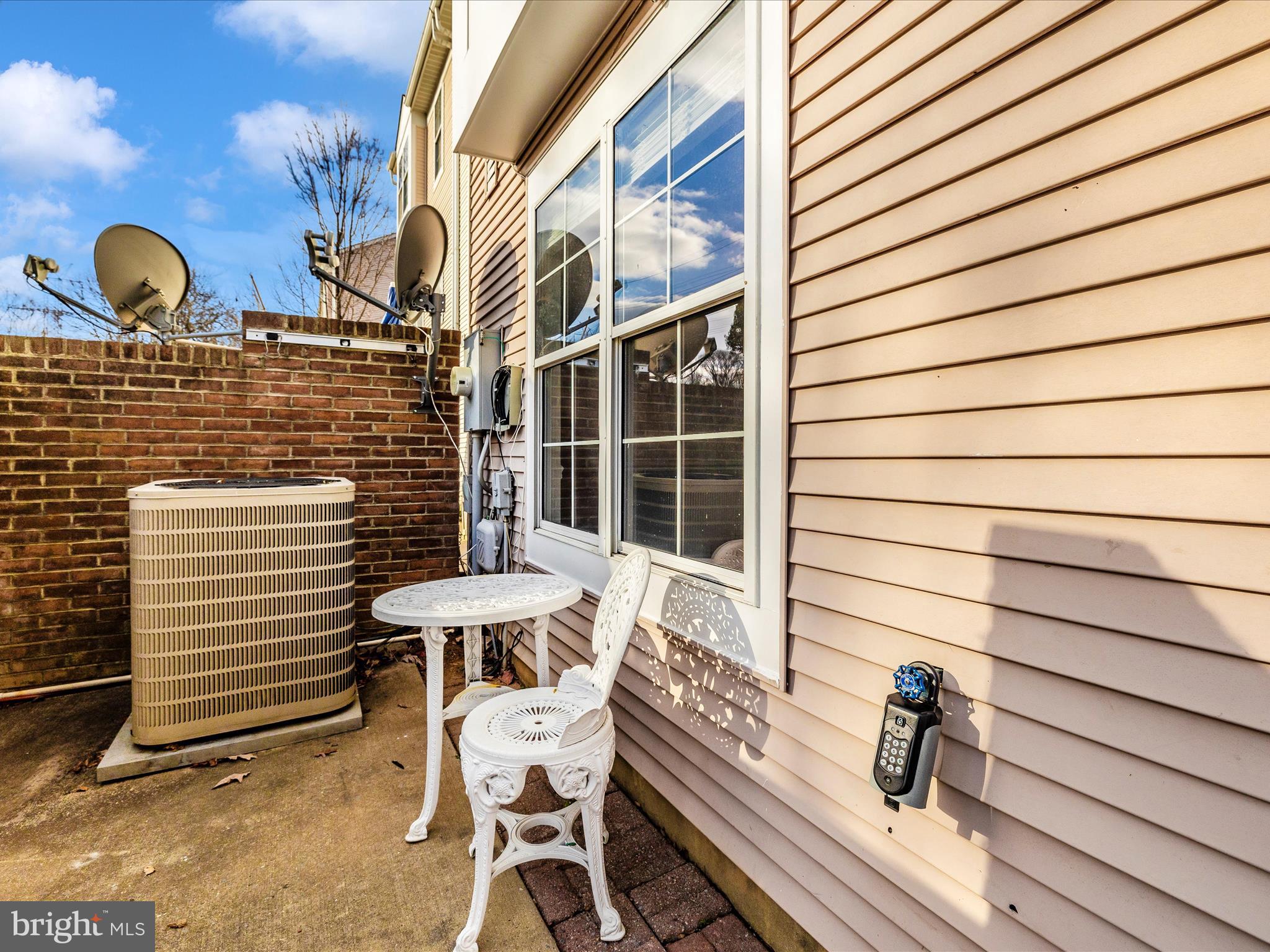 CHARLESGATE - Residential Lease