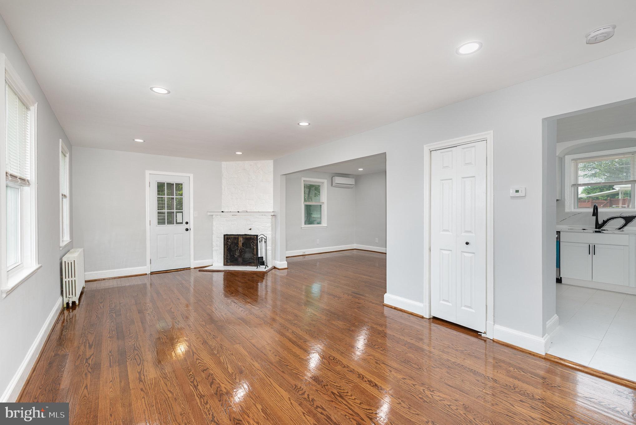 HOWARD PARK - Residential